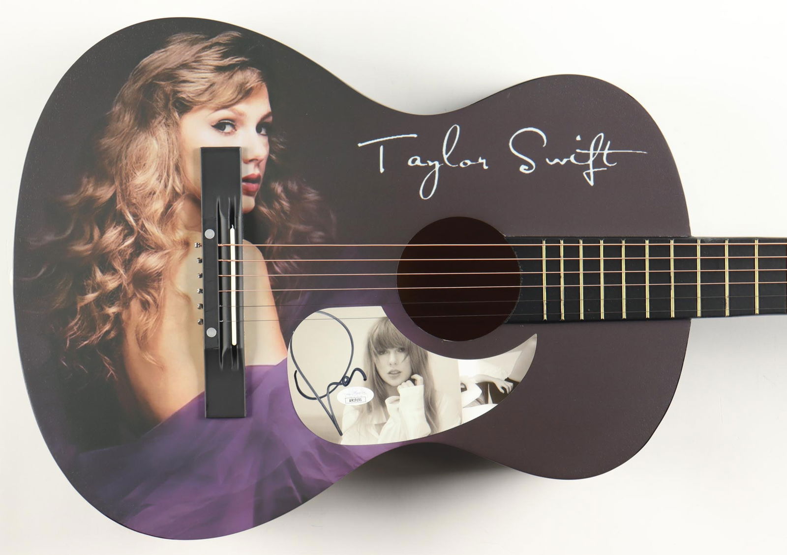 TAYLOR SWIFT SIGNED ACOUSTIC GUITAR - JSA COA (1 of 3)