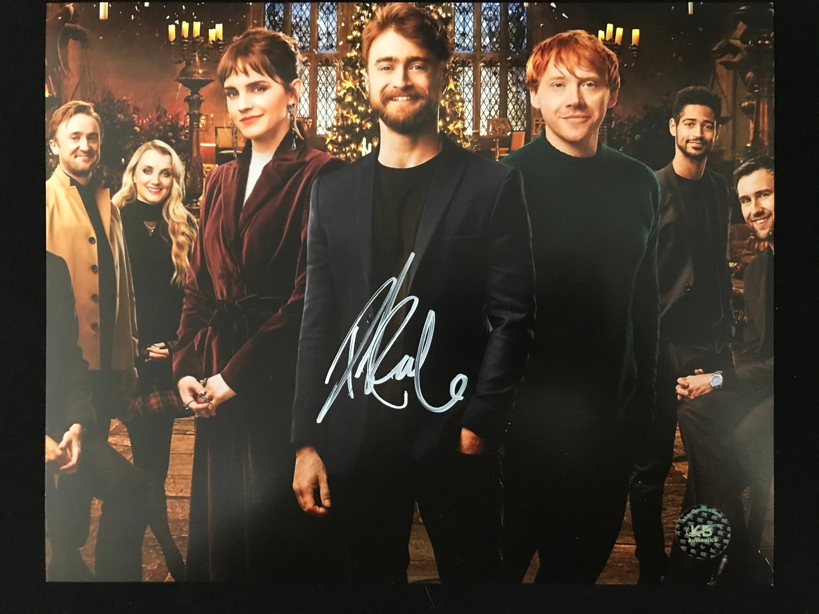 DANIEL RADCLIFFE SIGNED Harry Potter CAST 8X10 - KB COA: Prices are in Canadian dollars