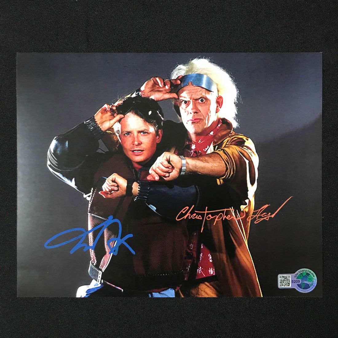 CHRISTOPHER LLOYD AND Michael J FOX DUAL SIGNED BACK TO THE FUTURE 8X10 - WWOC COA (1 of 2)