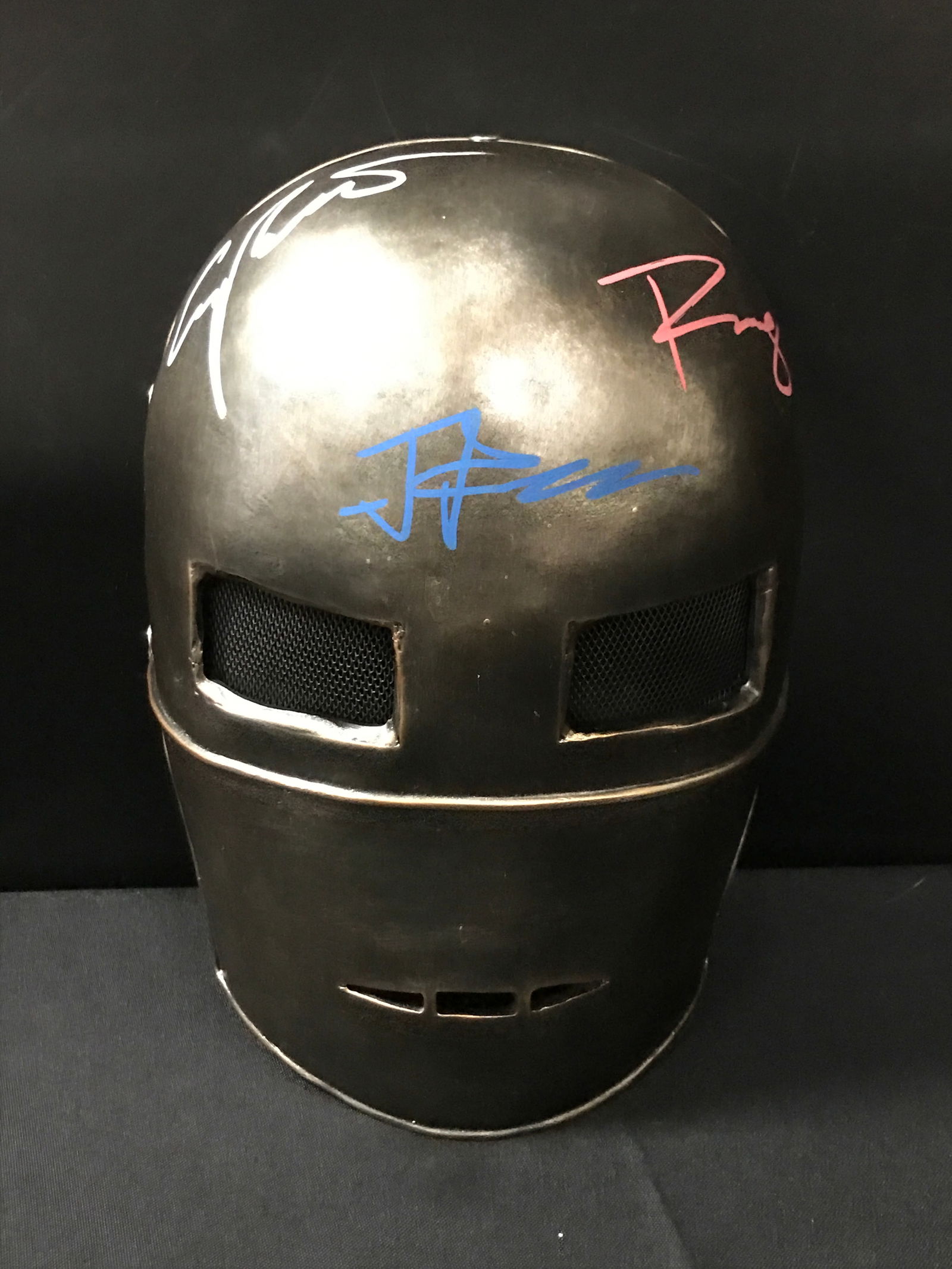 ORIGINAL IRON MAN MASK SIGNED BY 3 (DOWNEY JR, FAVREAU,PALTROW) KB COA (1 of 2)