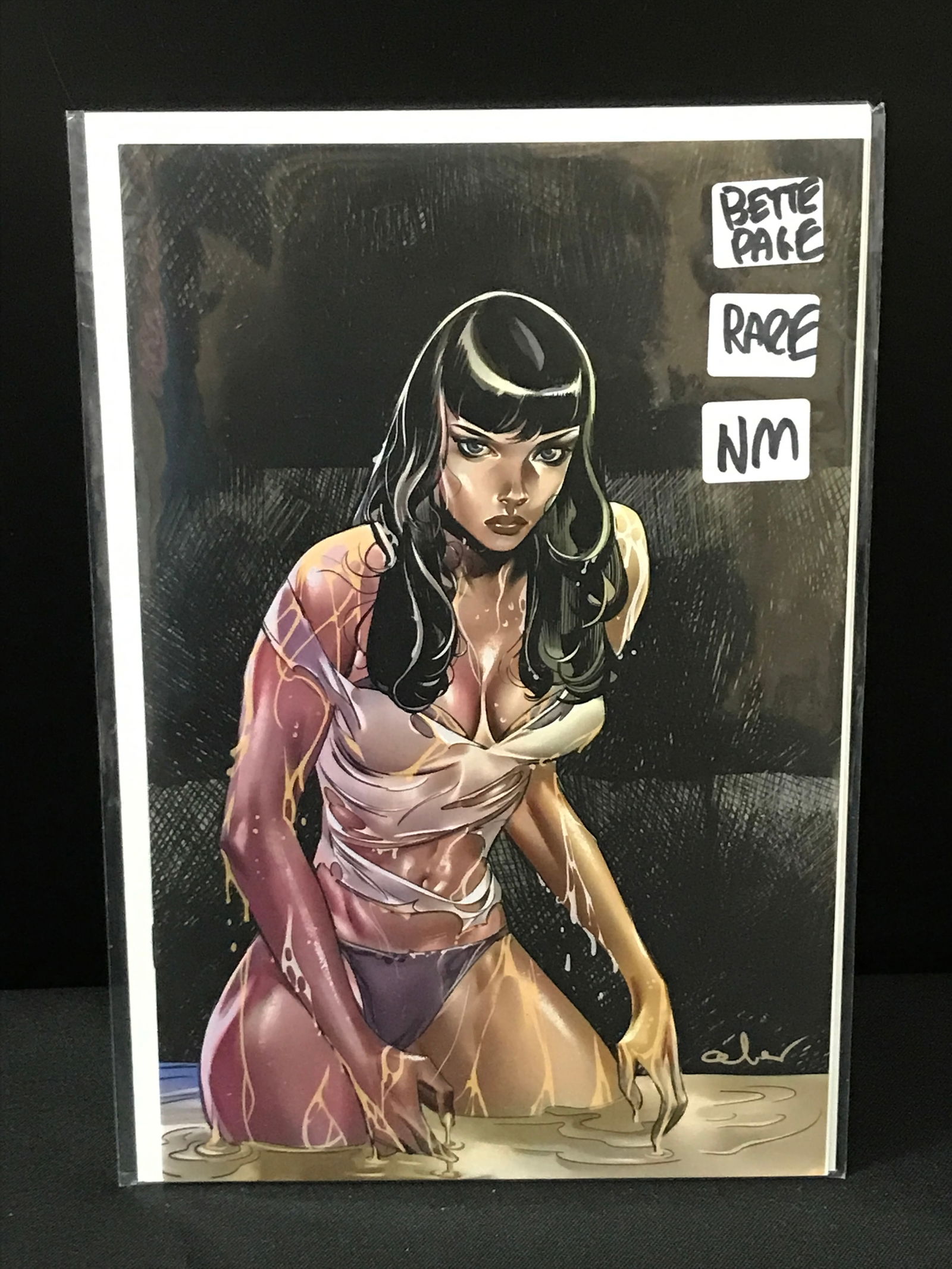 RARE BETTIE PAGE COMIC - DYNAMITE COMICS (1 of 1)