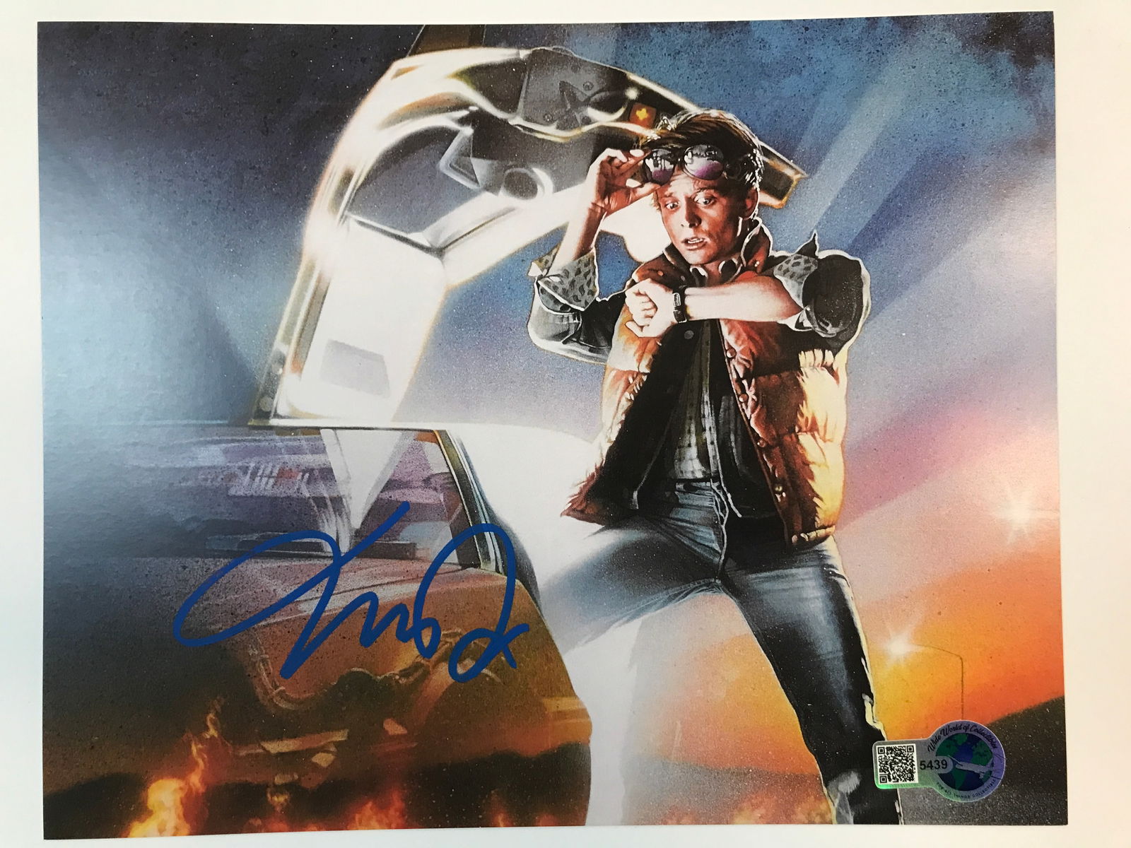 Michael J FOX BACK TO THE FUTURE SIGNED 8X10 - WWOC COA (1 of 1)