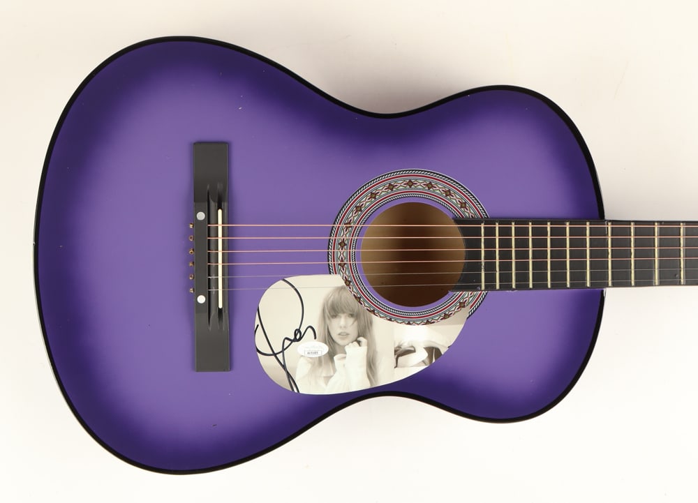Taylor Swift SIGNED ACOUSTIC GUITAR - JSA COA (1 of 3)