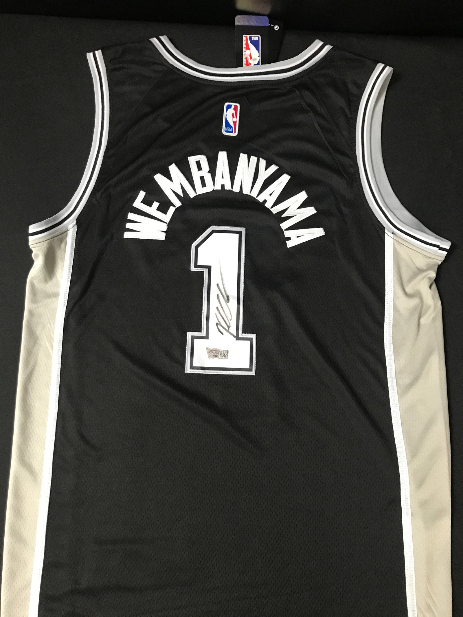 VICTOR WEMBANYAMA SIGNED SAN ANTONIO SPURS BASKETBALL JERSEY - ACE COA (1 of 3)