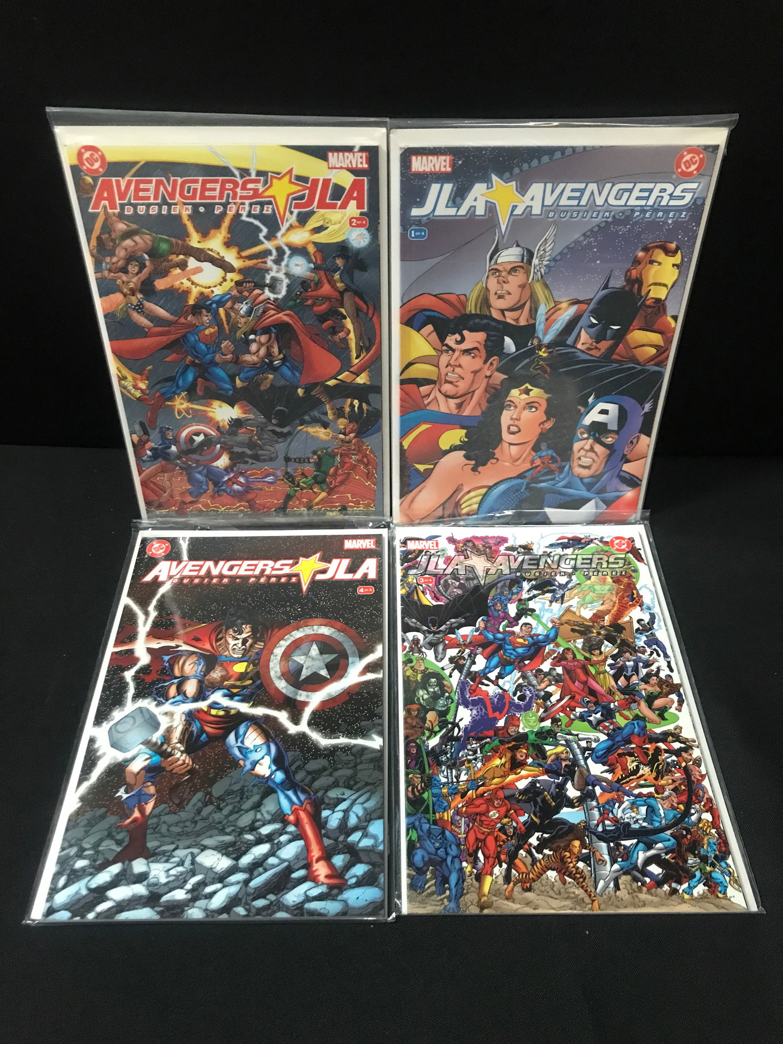 LOT OF 4 JLA AVENGERS COMICS - MARVEL COMICS (1 of 1)