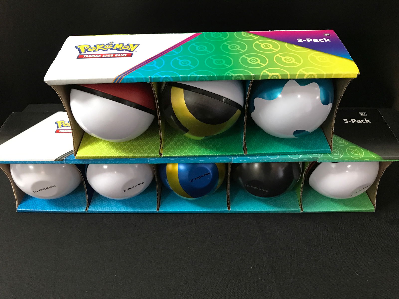 LOT OF 8 POKEBALLS (1 of 1)