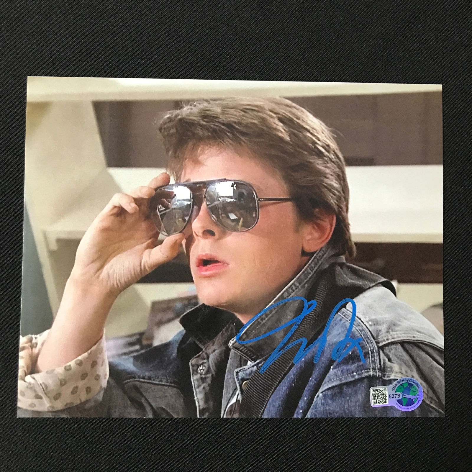 MICHAel J FOX SIGNED BACK TO THE FUTURE SIGNED 8X10 - WWOC COA (1 of 1)
