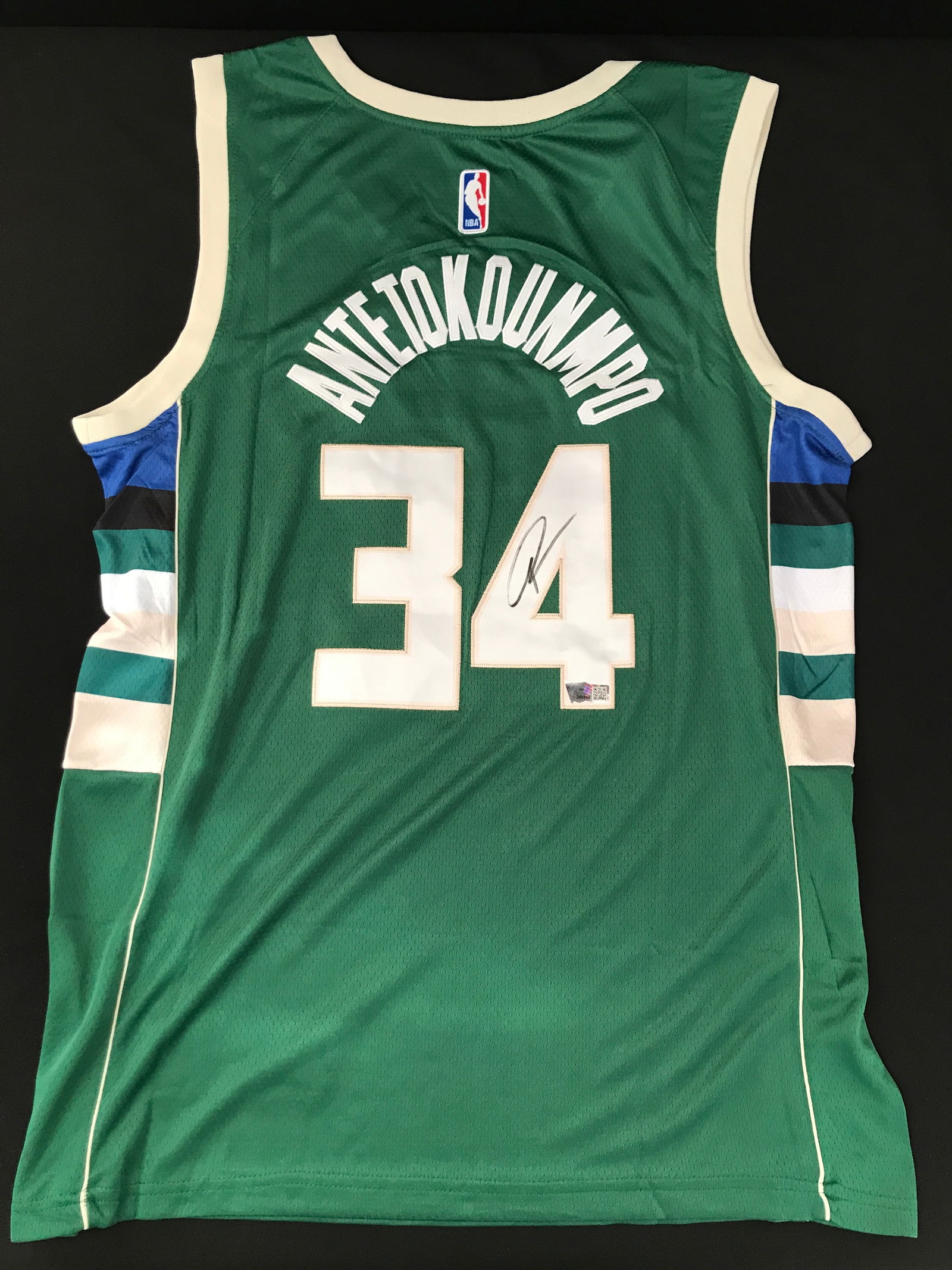 GIANNIS ANTETOKOUNMPO SIGNED MILWAUKEE BUCKS BASKETBALL JERSEY - ACE COA (1 of 3)