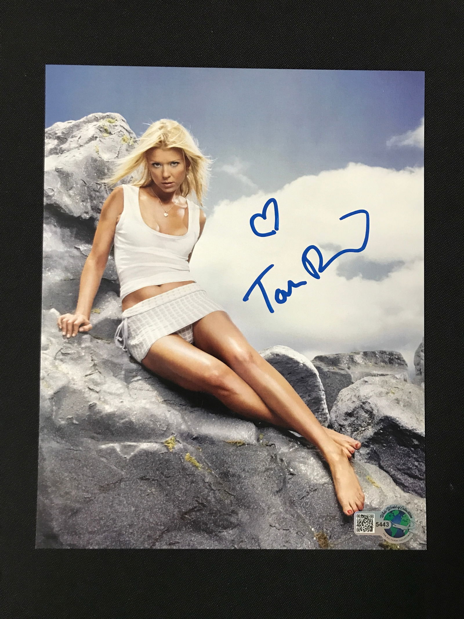 TARA REID SIGNED 8X10 - WWOC COA: Prices are in Canadian dollars