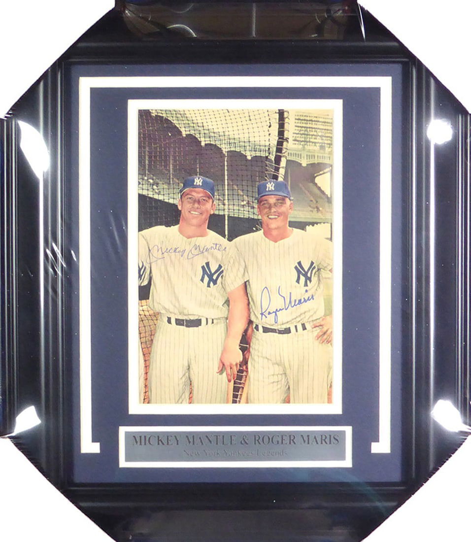 DUAL SIGNED AND FRAMED MICKEY MANTLE & ROGER MARIS SIGNED PICTURE - BECKETT COA (1 of 4)