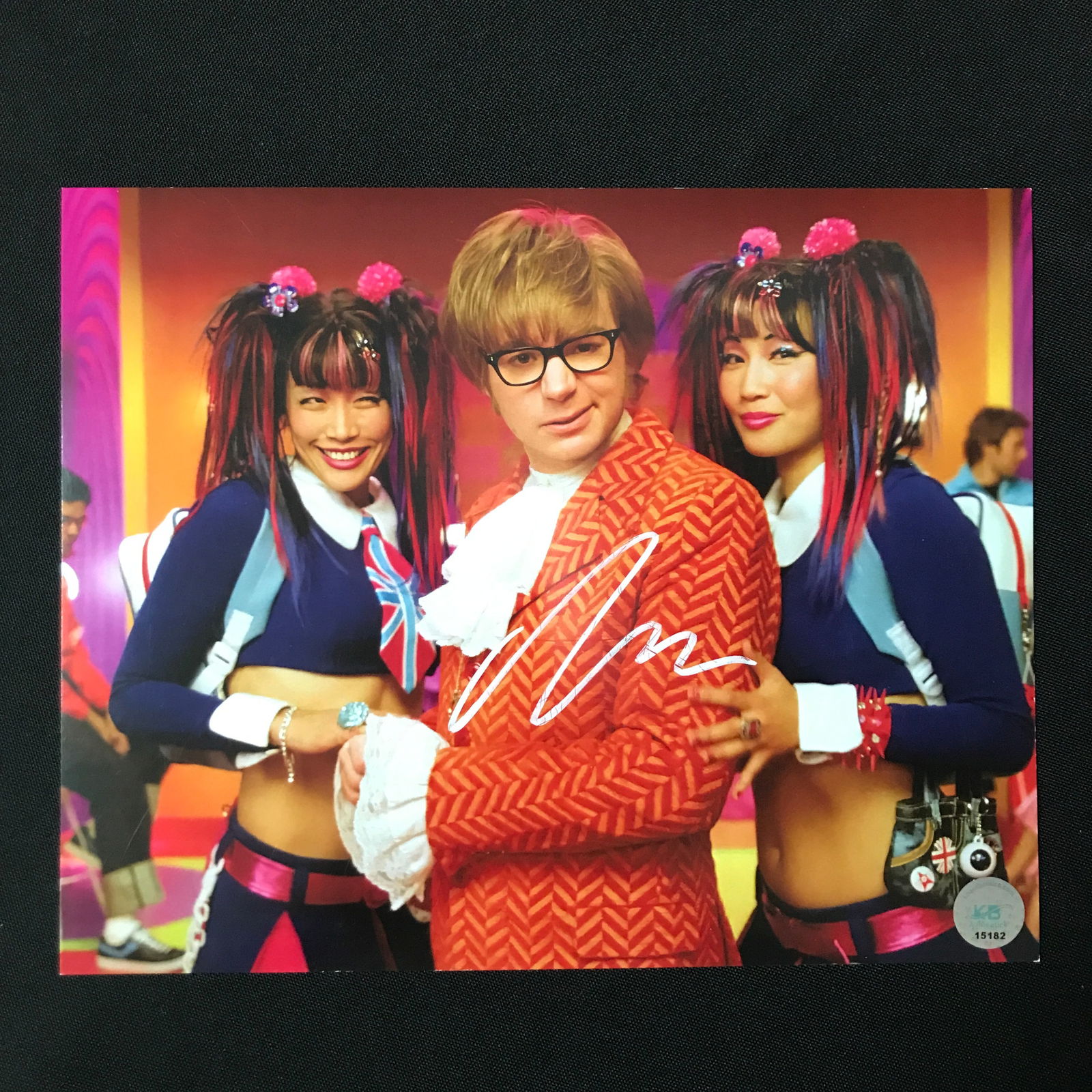 MIKE MYERS SIGNED AUSTIN POWERS 8X10 - KB COA: Prices are in Canadian dollars