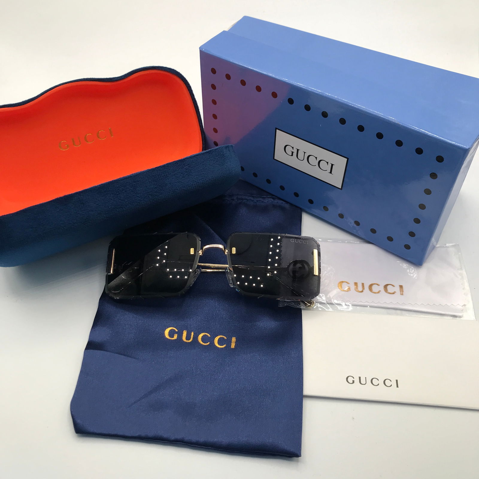 SUNGLASSES BNIB WITH ACCESSORIES: Prices are in Canadian dollars