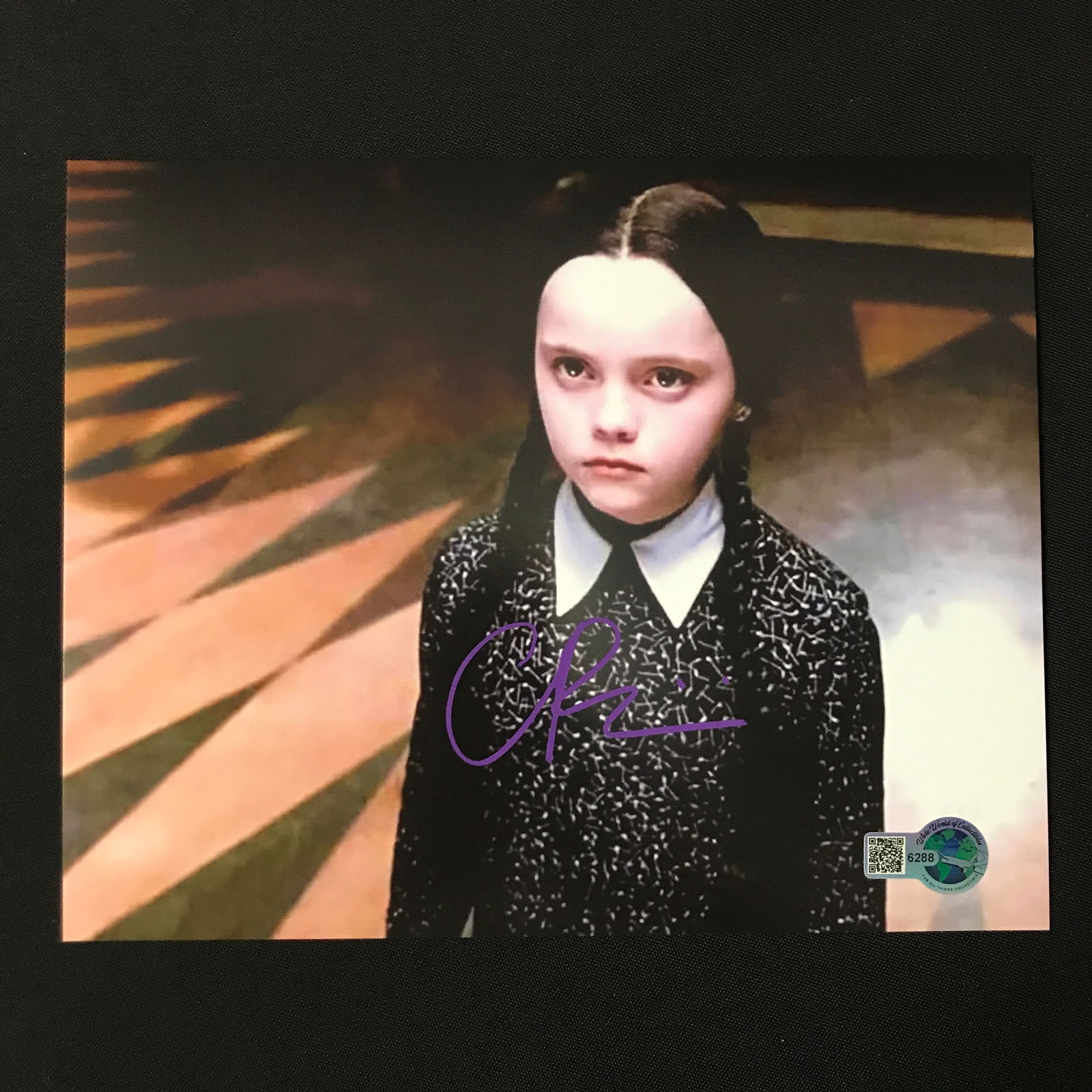 CHRSTINA RICCI SIGNED ADDAMS FAMILY 8X10 - WWOC COA (1 of 1)