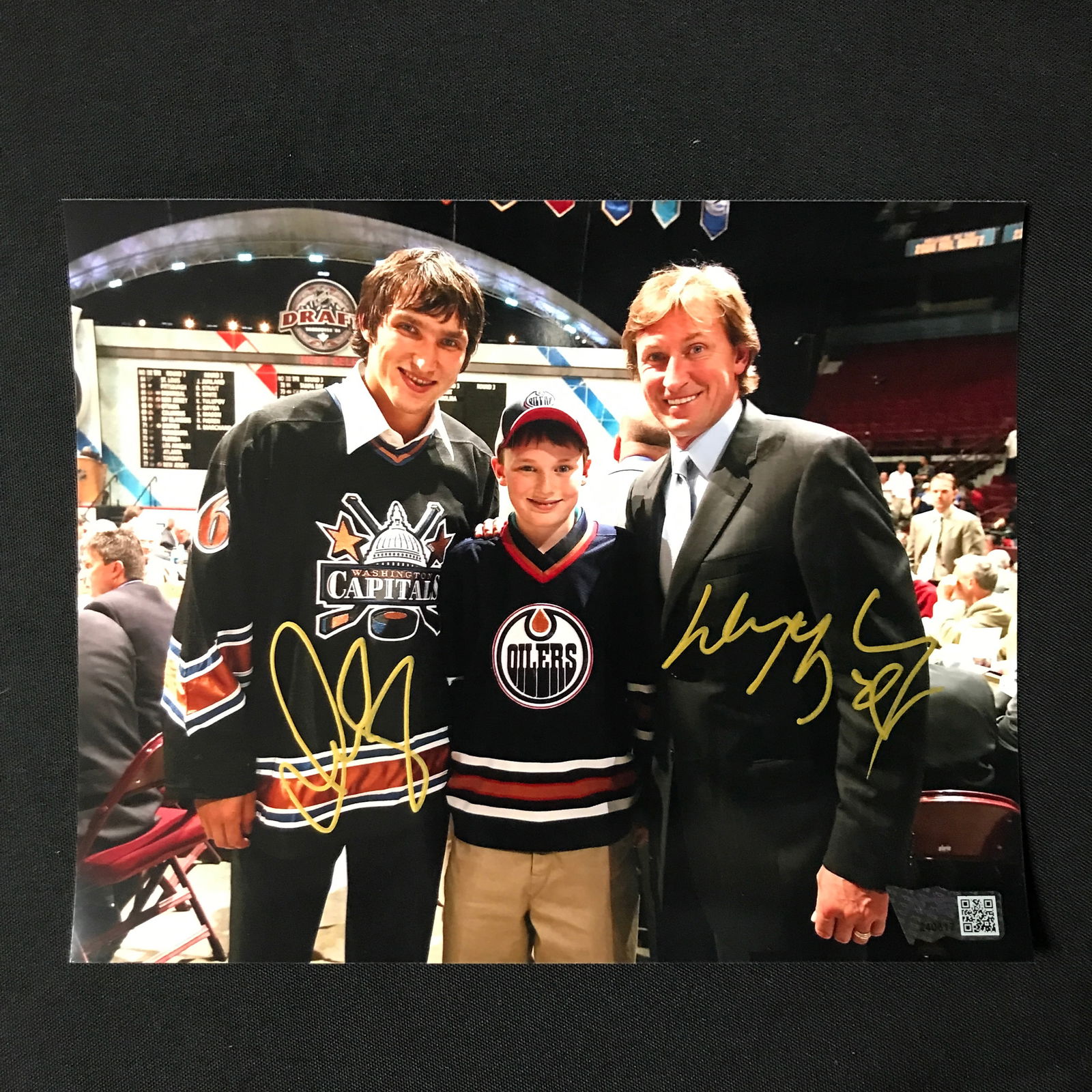 WAYNE GRETZKY AND ALEX OVECKIN DUAL SIGNED 8X10 - ACE COA: Prices are in Canadian dollars
