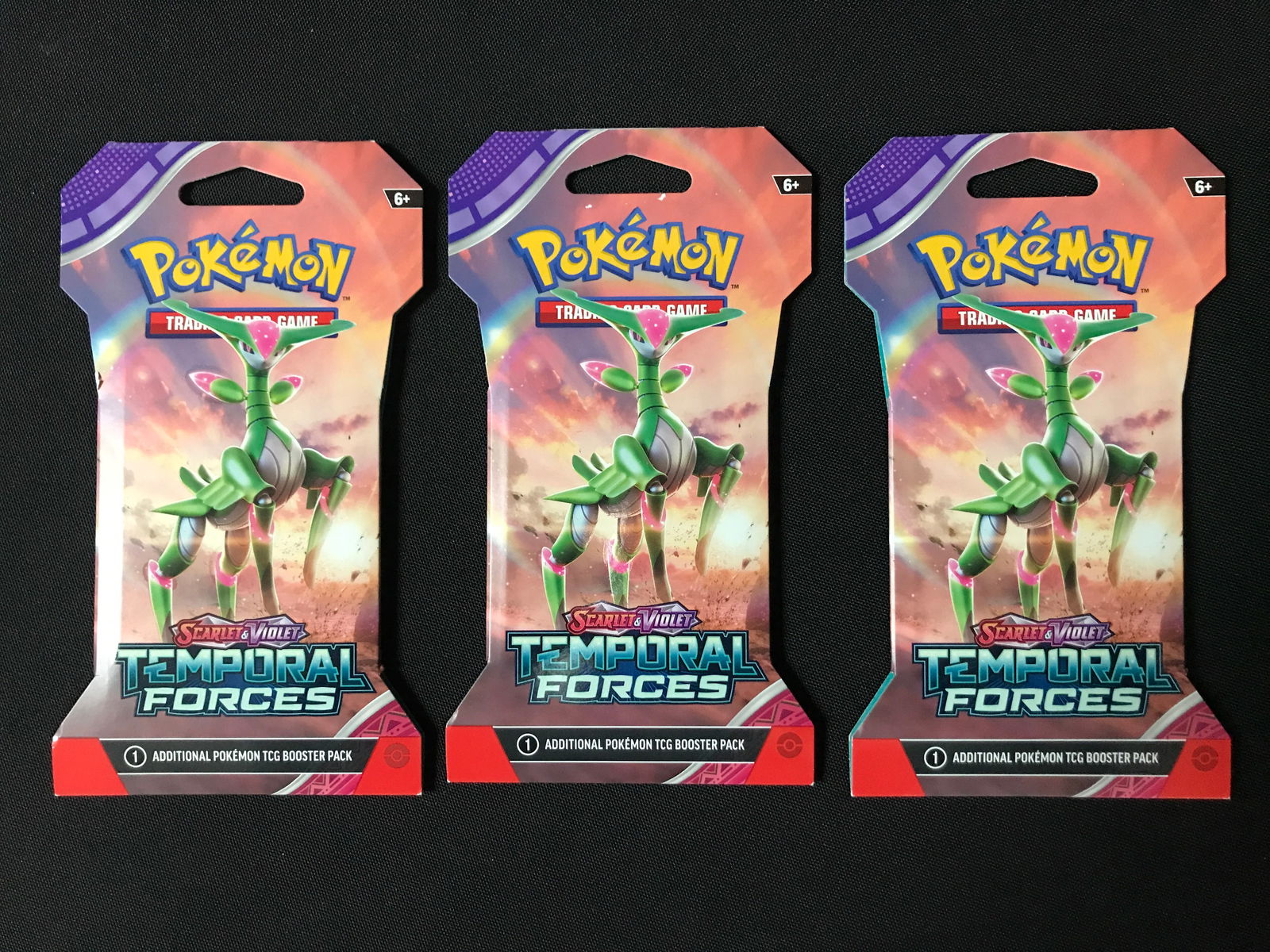 LOT OF 3 POKEMON TCG SCARLET & VIOLET TEMPORAL FORCES SEALED PACKS (1 of 1)