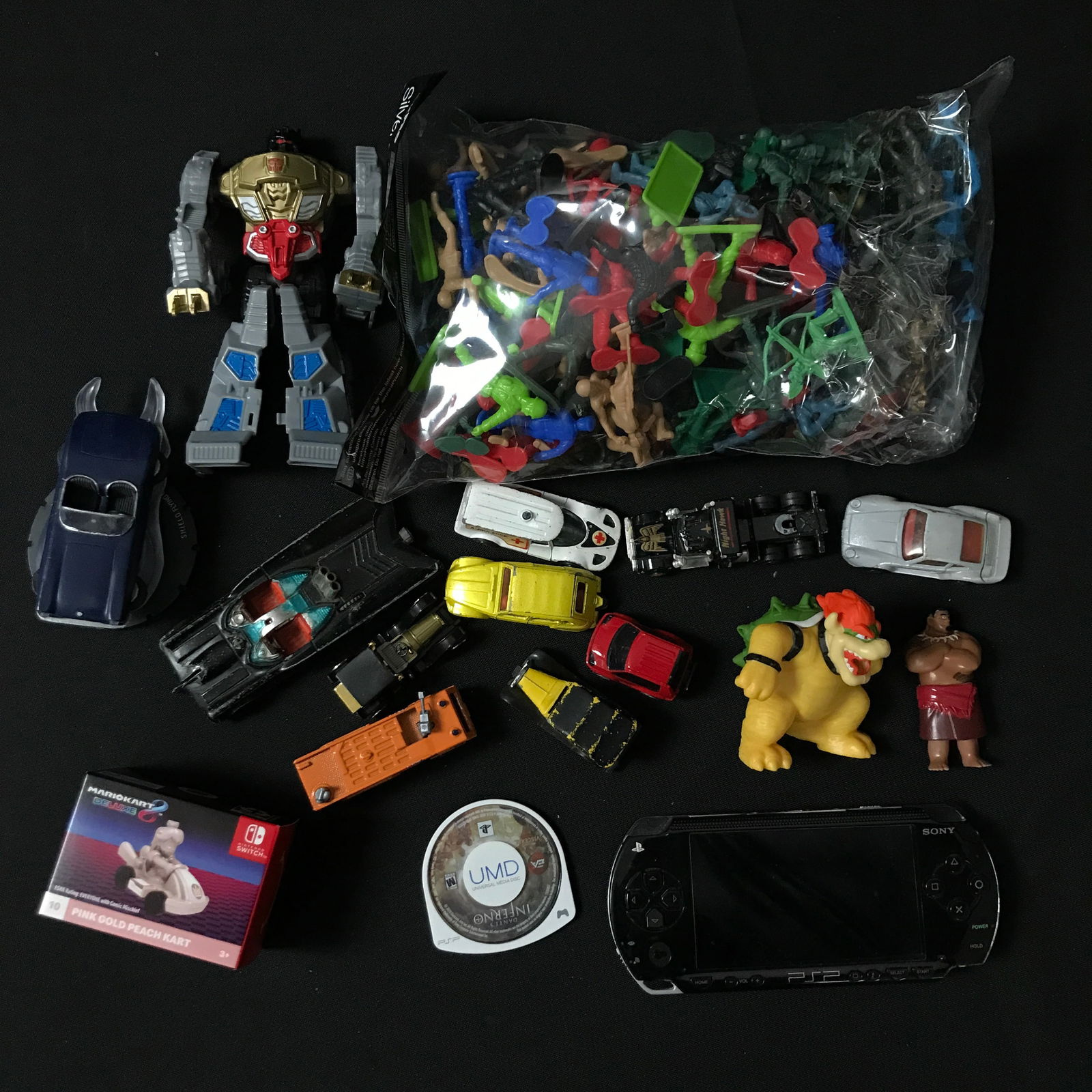 LOT OF MISCELLANEOUS TOYS (1 of 1)