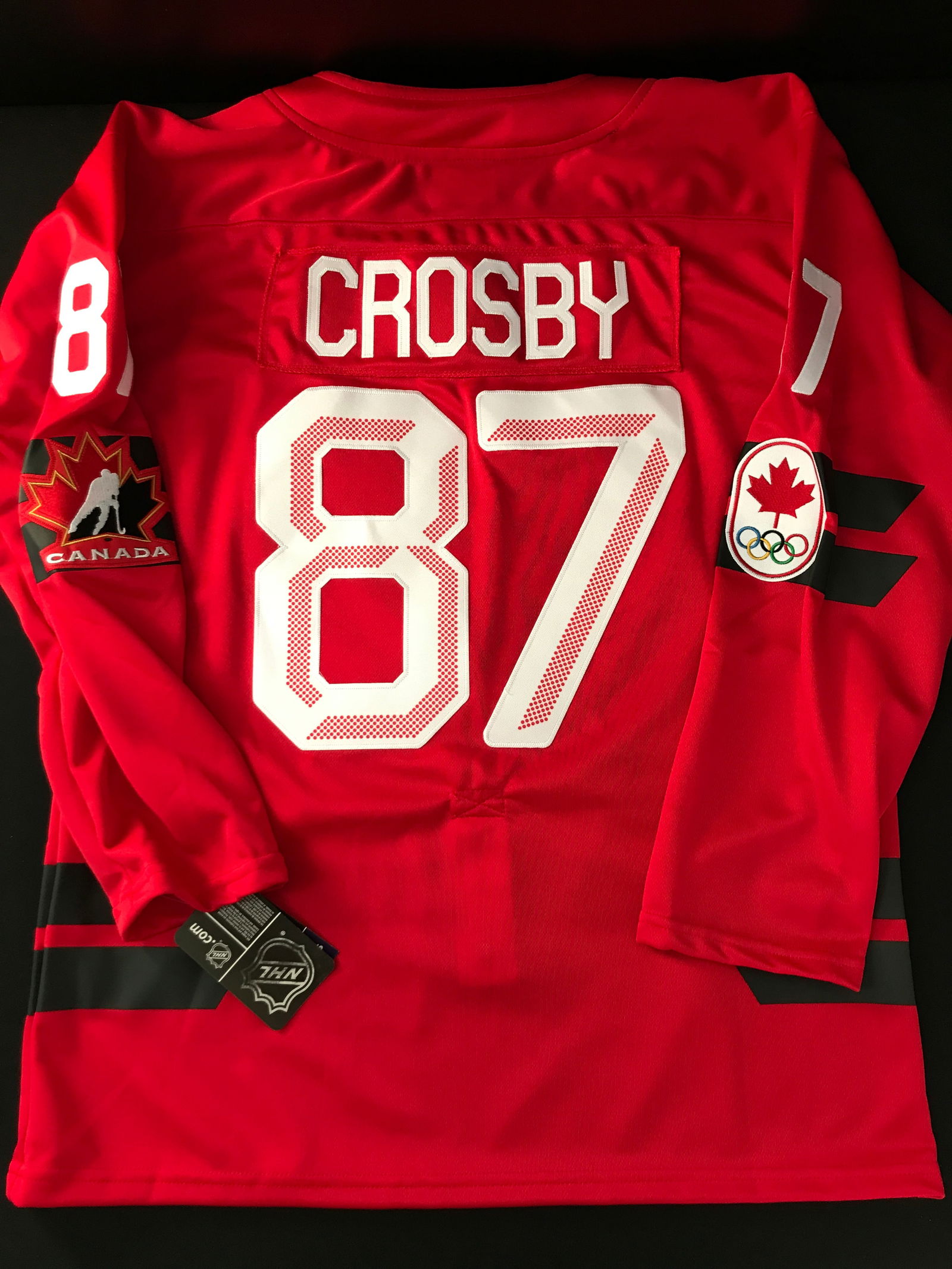 SIDNEY CROSBY 2026 TEAM CANADA OLYMPIC HOCKEY JERSEY (1 of 2)