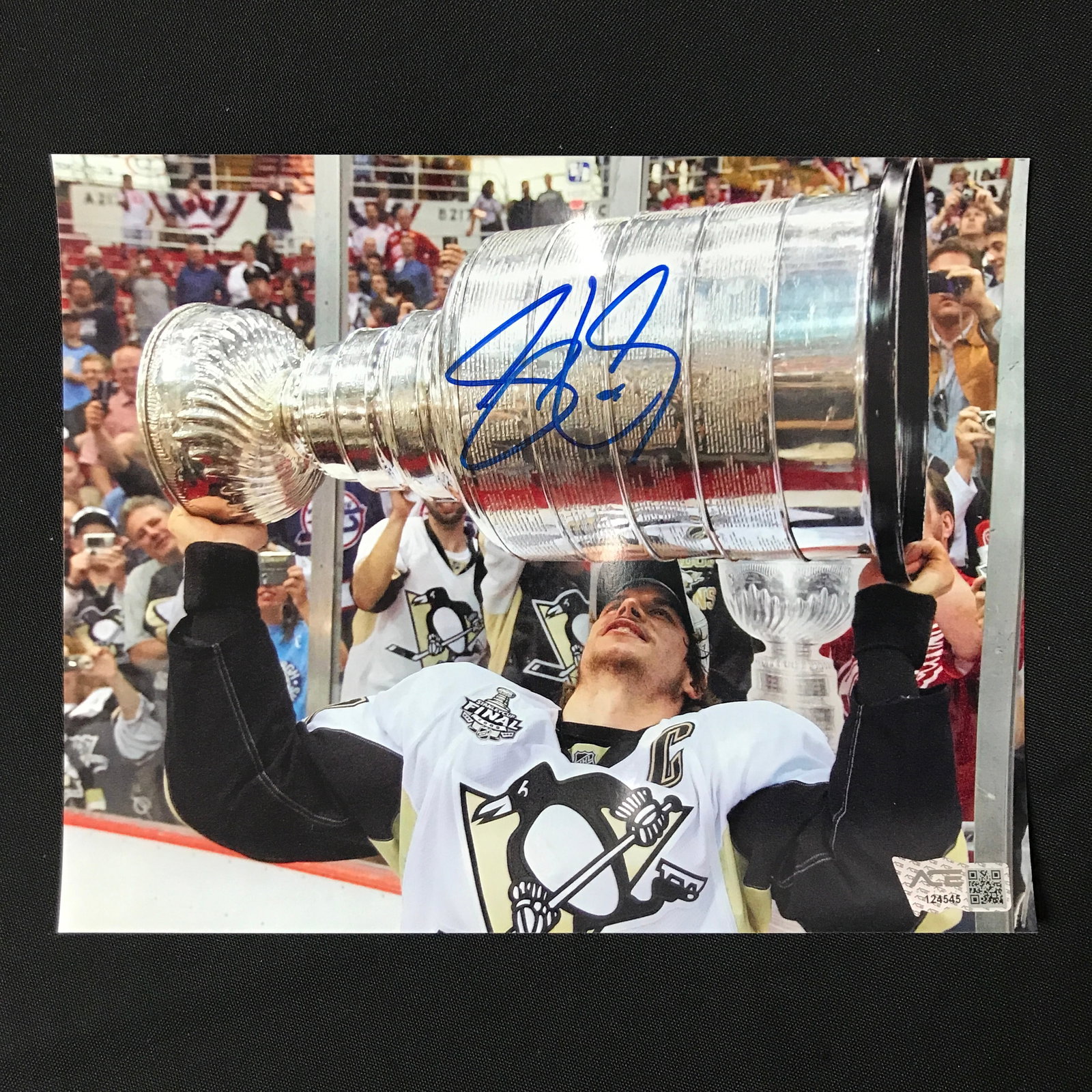 SIDNEY CROSBY SIGNED 8X10 - ACE COA: Prices are in Canadian dollars