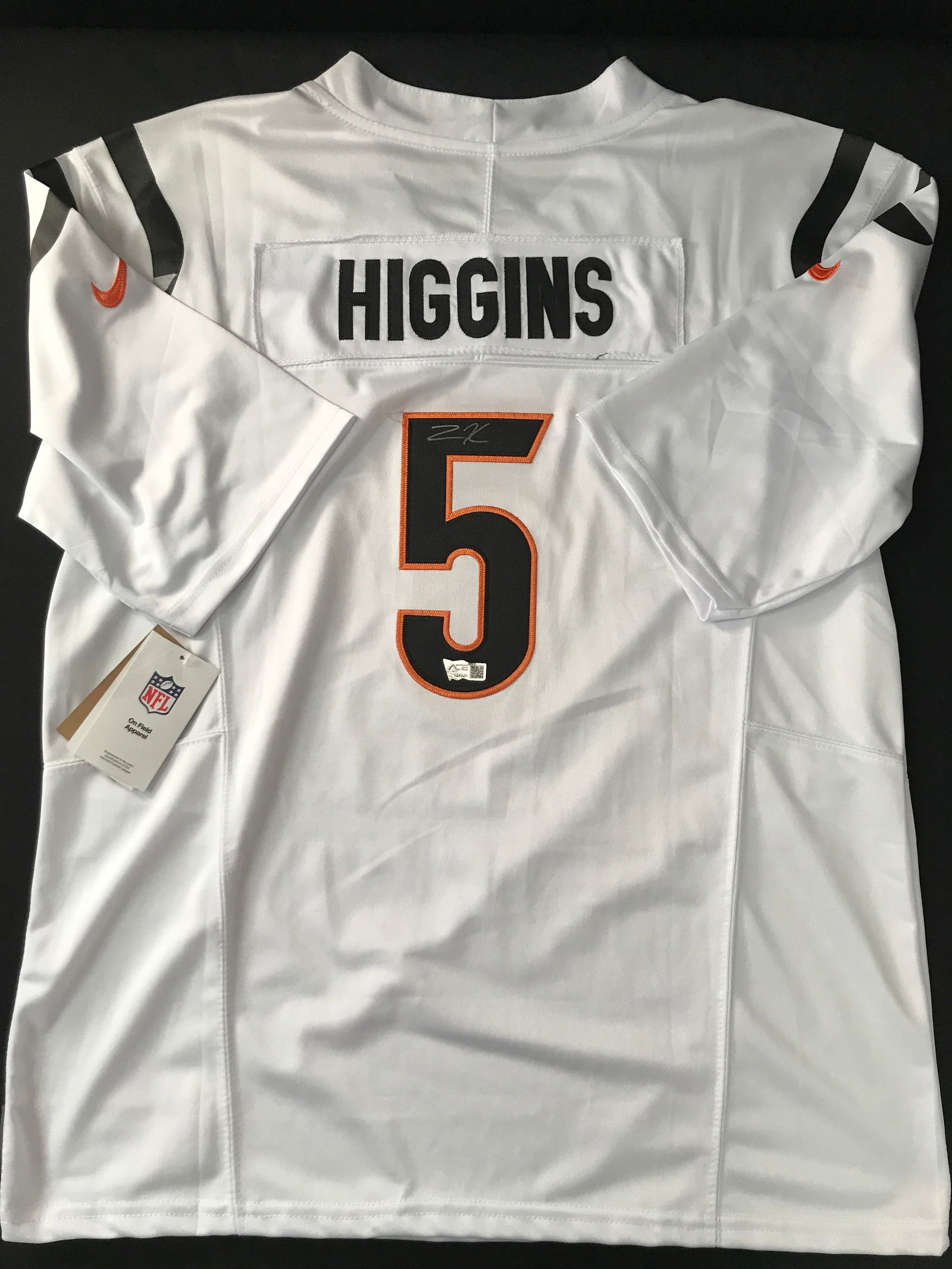 TEE HIGGINS SIGNED CINCINATTI BENGALS CUSTOM JERSEY - ACE COA: Prices are in Canadian dollars