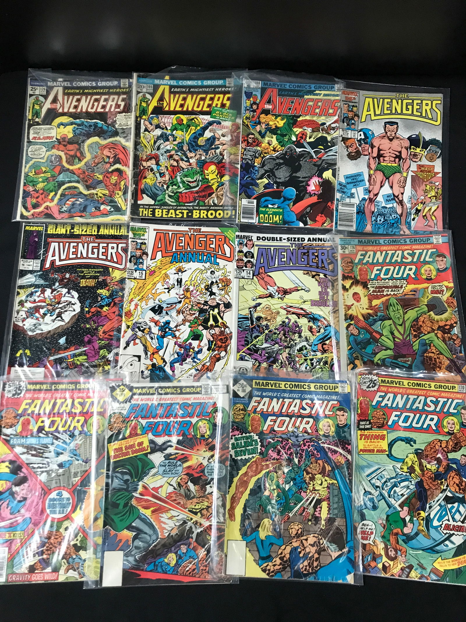 MARVEL COMICS AVENGERS AND FANTASTIC FOUR COMIC LOT (1 of 1)