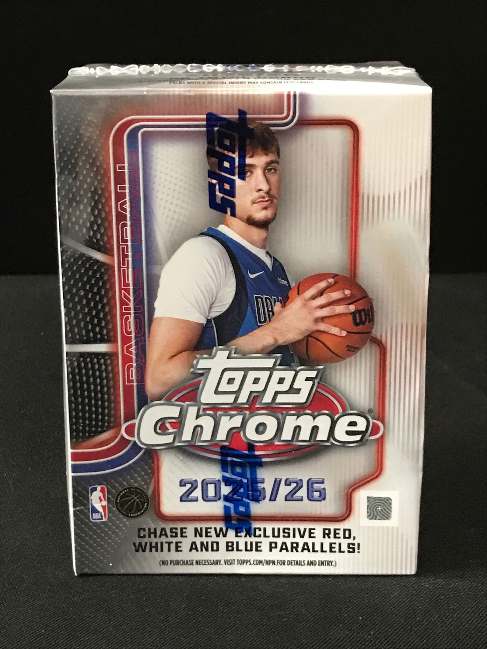 2025/26 TOPPS CHROME SEALED TRADING CARDS BOX (1 of 1)