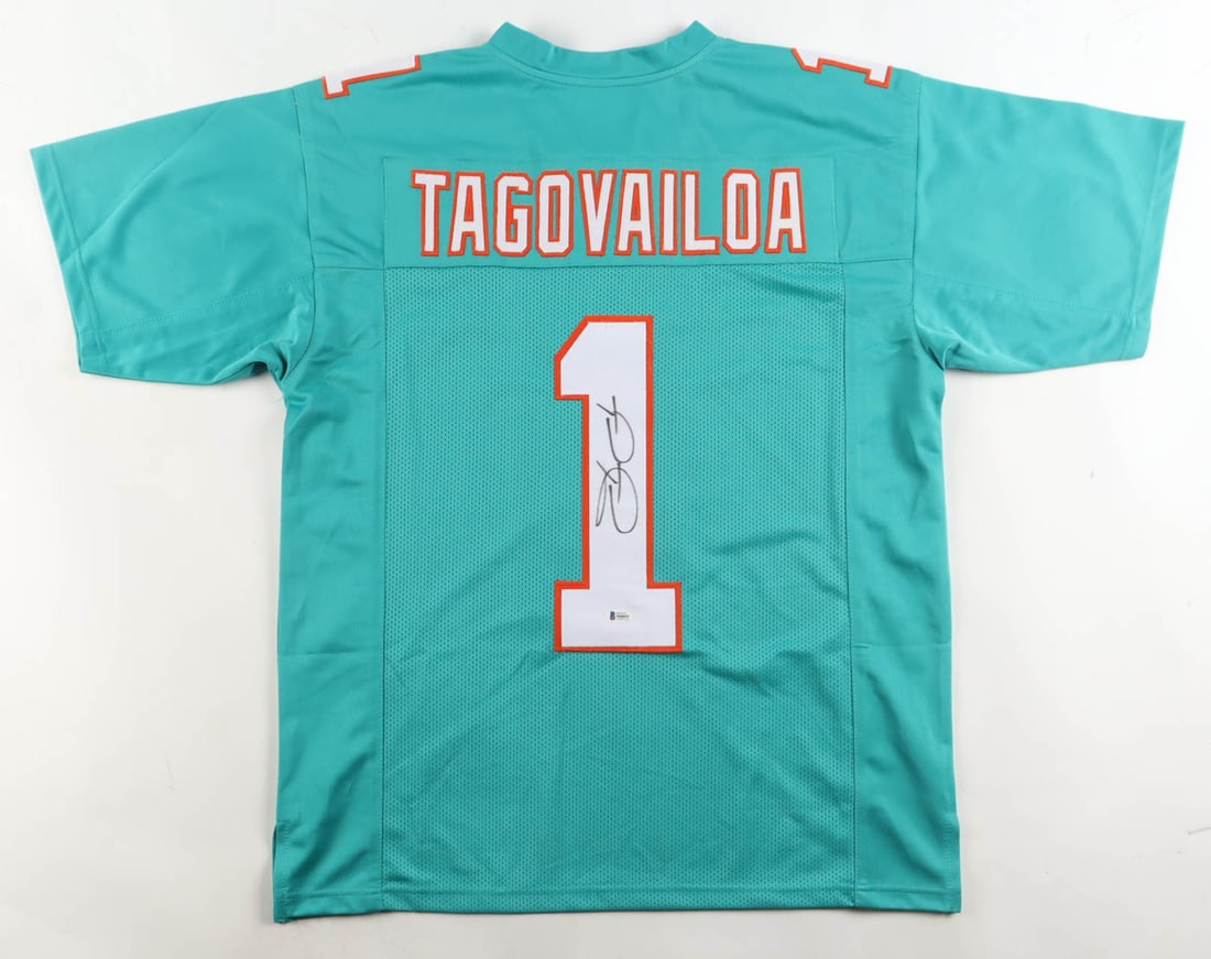 TUA TAGOVAILO SIGNED FOOTBALL JERSEY - BECKETT COA (1 of 3)