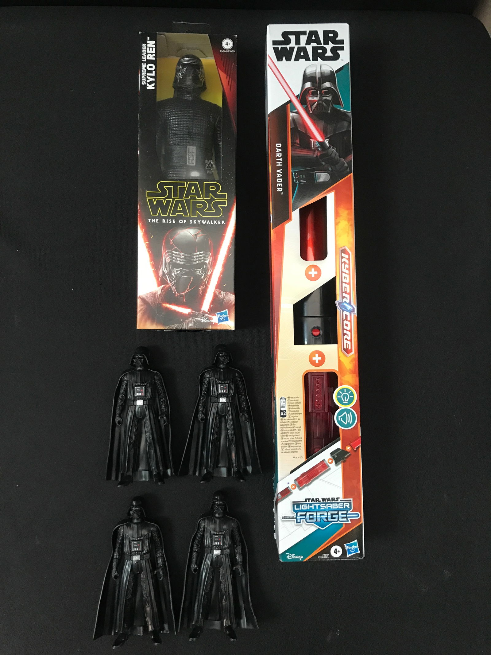 LOT OF STEALED STAR WARS TOYS (1 of 1)