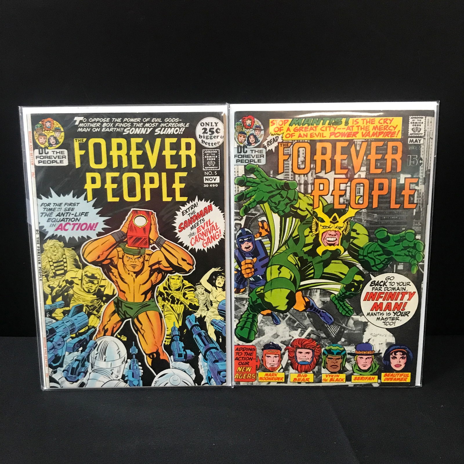 LOT OF 2 FOREVER PEOPLE COMICS - DC COMICS (1 of 1)