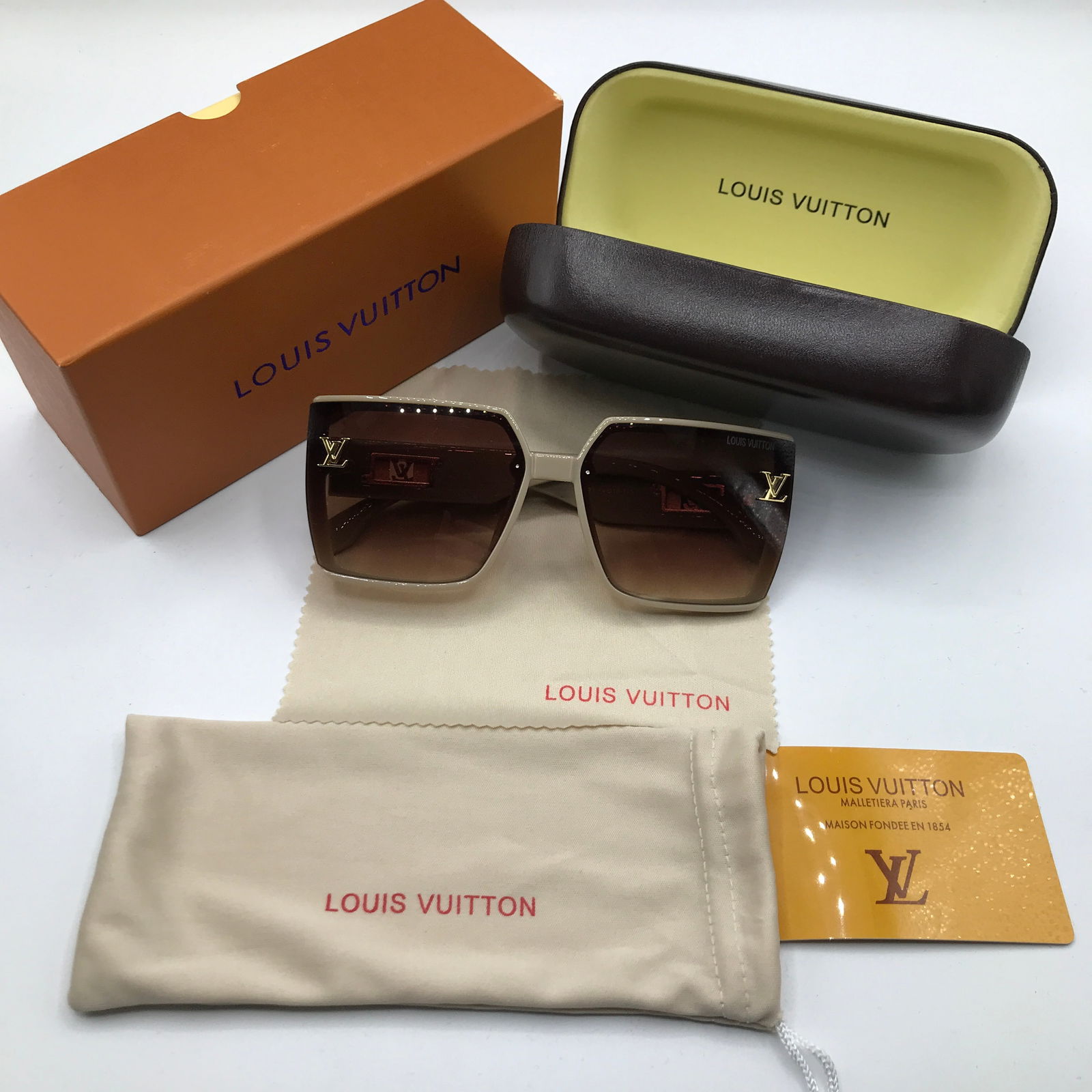 DESIGNER INSPIRED SUNGLASSES WITH ACCESSORIES: Prices are in Canadian dollars