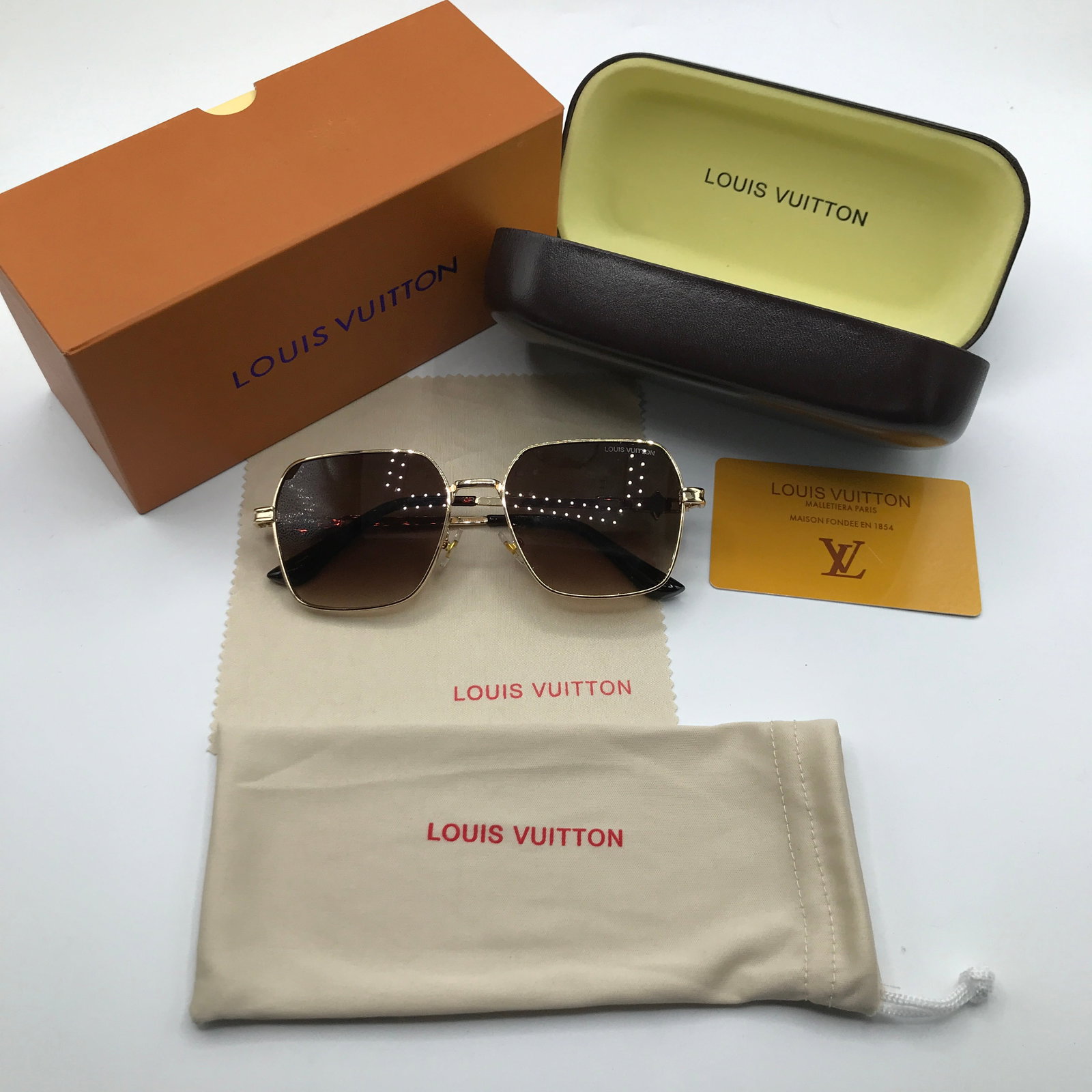 DESIGNER INSPIRED SUNGLASSES WITH ACCESSORIES: Prices are in Canadian dollars