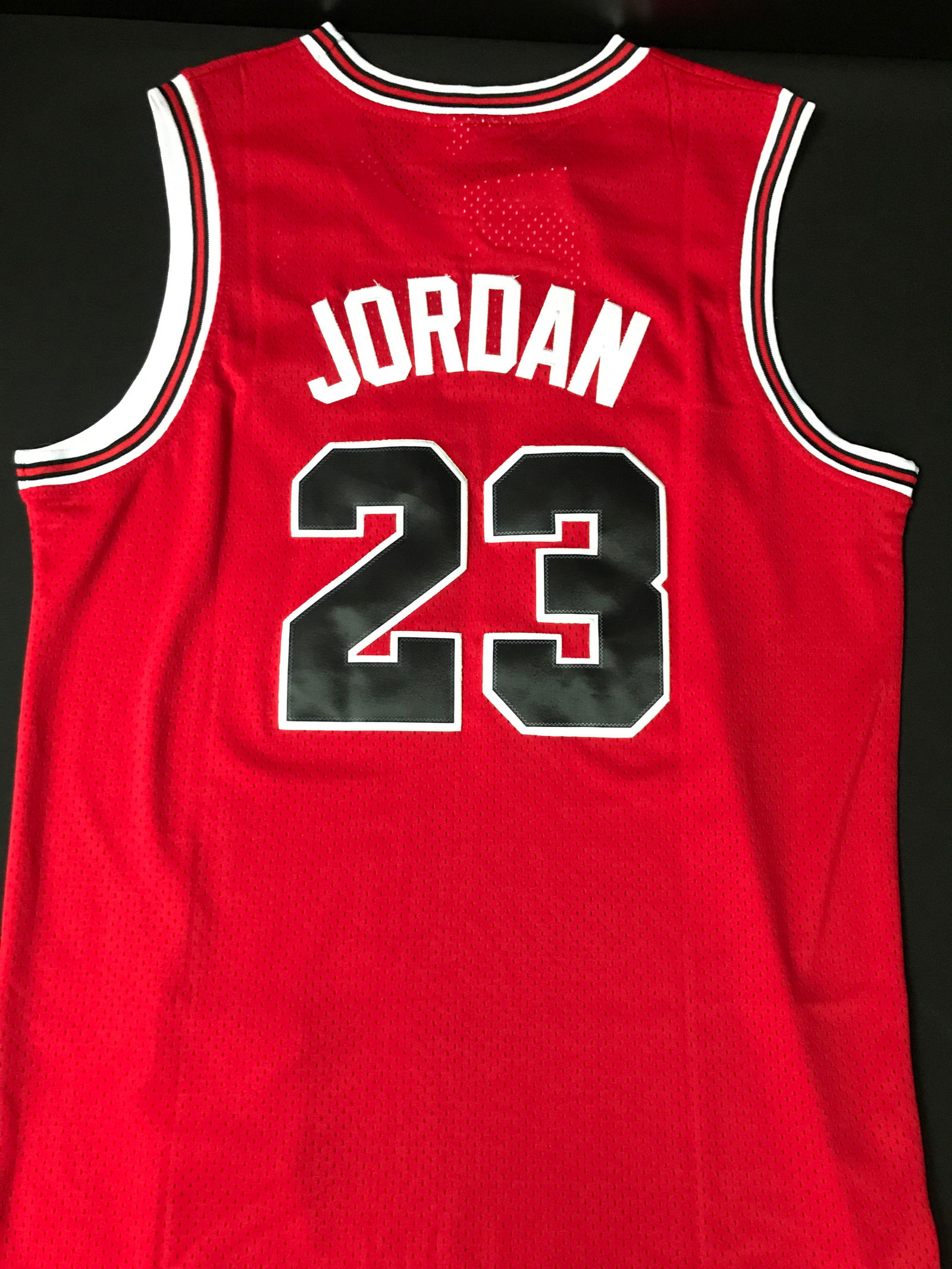 MICHAEL JORDAN BASKETBALL JERSEY (NOT SIGNED) (1 of 2)