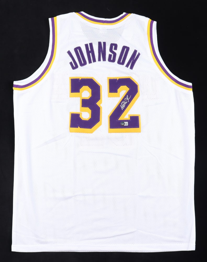 MAGIC JOHNSON SIGNED Los Angeles LAKERS JERSEY - BECKETT COA: Prices are in Canadian dollars