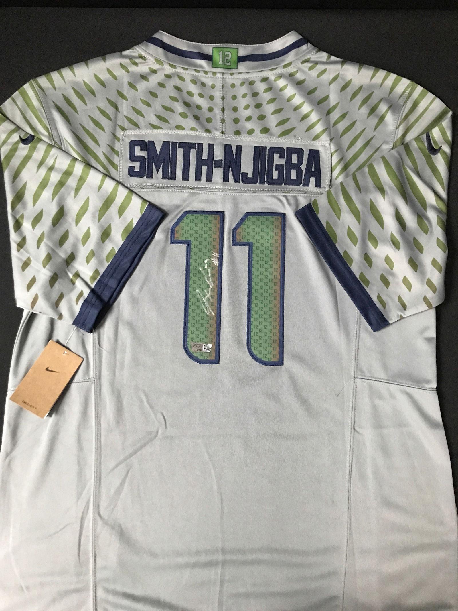 JAXON SMITH-NJIBA SIGNED SEATTLE SEAHAWKS CUSTOM JERSEY - ACE COA (1 of 3)