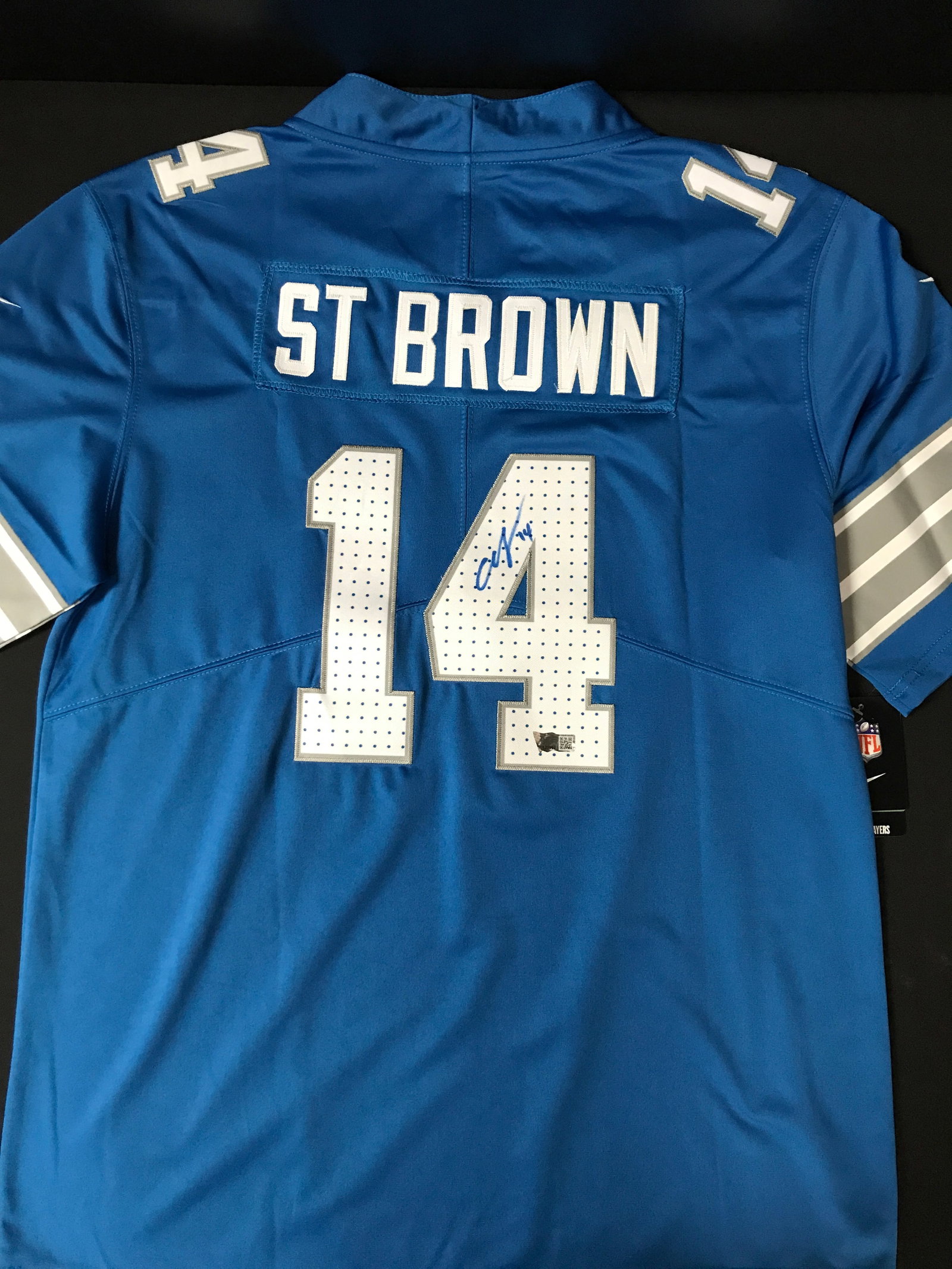 AMON RA ST BROWN SIGNED DETROIT LIONS CUSTOM FOOTBALL JERSEY - ACE COA: Prices are in Canadian dollars