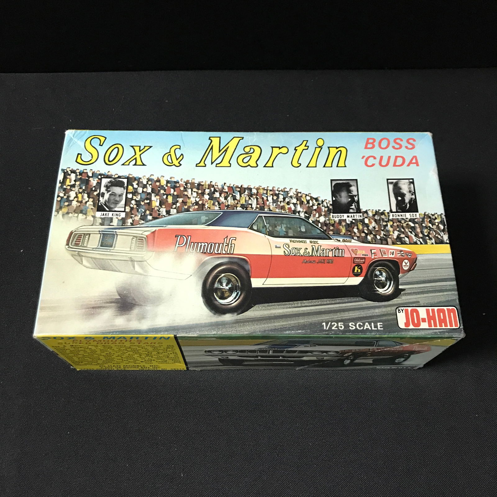 JO-HAN SOX & MARTIN BOSS 'CUDA MODEL KIT IN ORIGINAL PACKAGING: Prices are in Canadian dollars