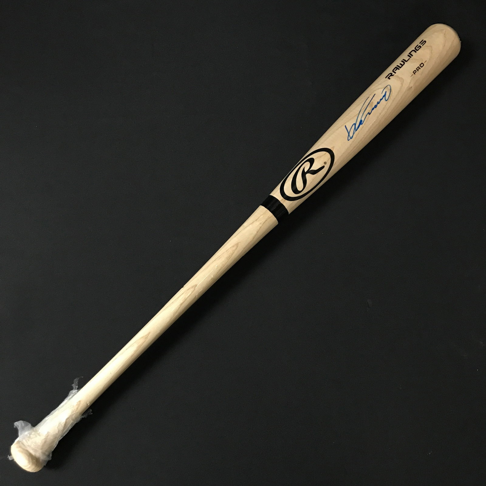 VLADIMIR GUERRERO JR SIGNED RAWLINGS BASEBALL BAT (JSA COA): Prices are in Canadian dollars