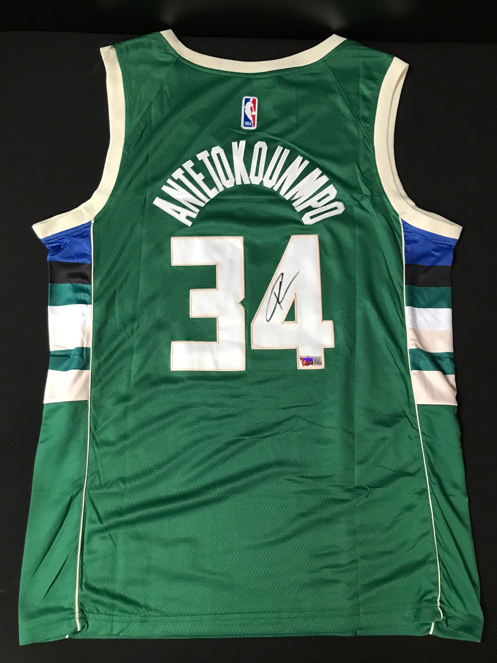 GIANNIS ANTETOKOUNMPO SIGNED MILWAUKEE BUCKS CUSTOM JERSEY.- ACE COA: Prices are in Canadian dollars