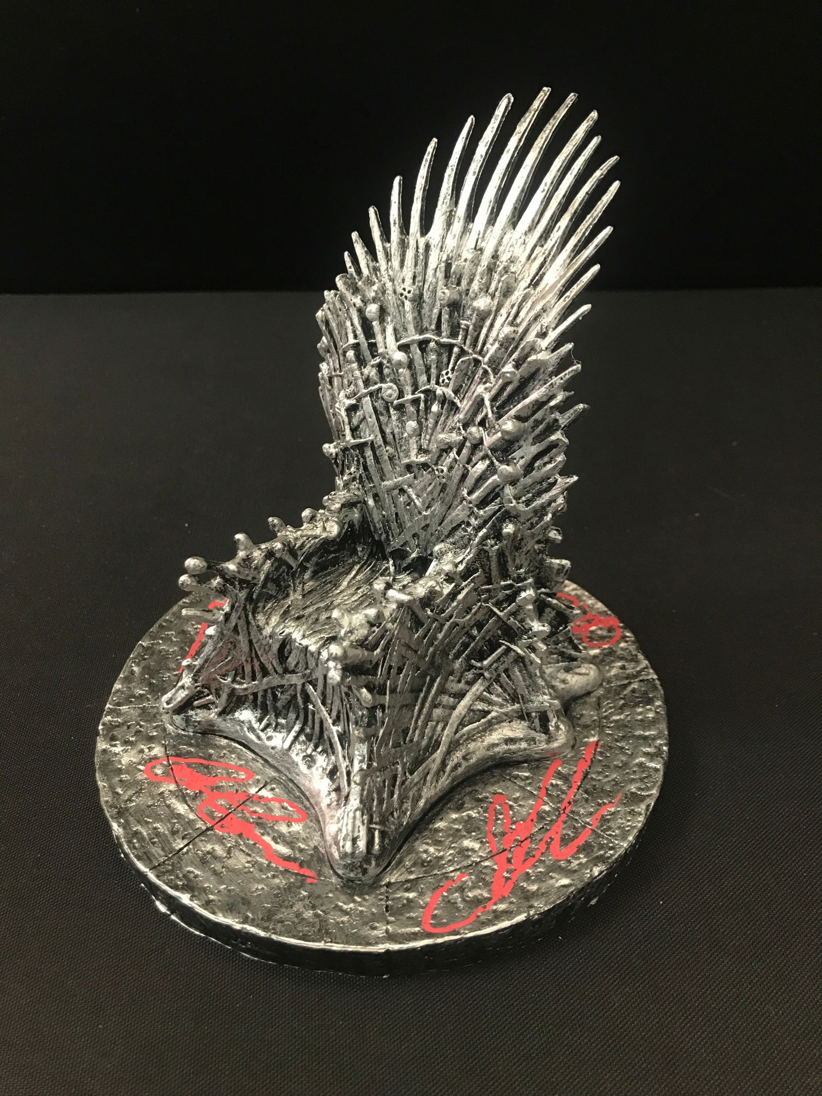 MULTI SIGNED GAME OF THRONES THRONE XIGNED BY 4 (KB COA): EMEILIA CLARK, JASON MAMOA, KIT HARRINGTON, PETER DINKLAGEPrices are in Canadian dollars