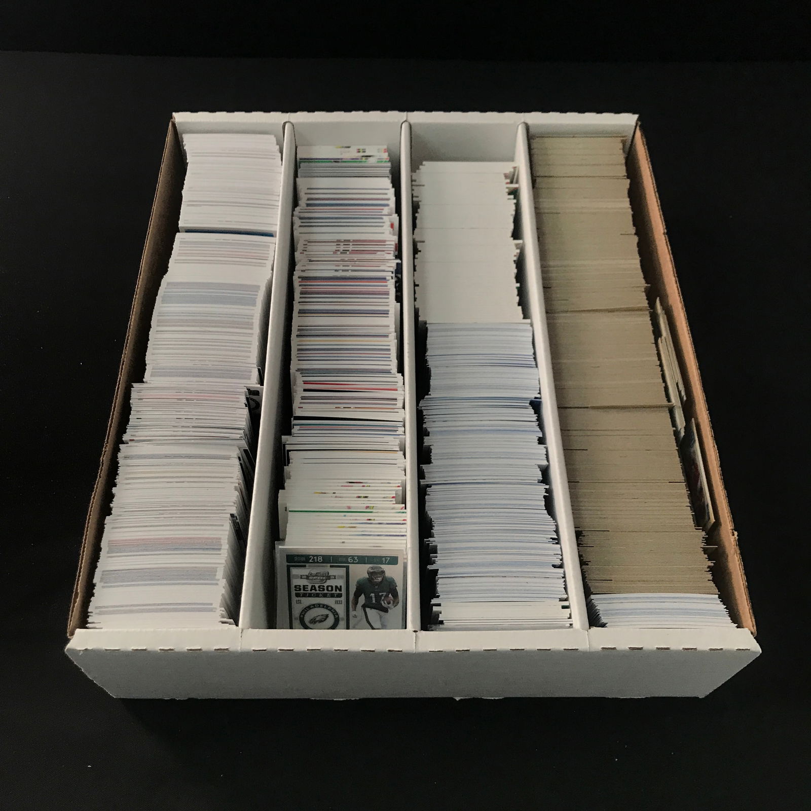LARGE BOX OF TRADING CARDS (MIXED SPORTS): Prices are in Canadian dollars