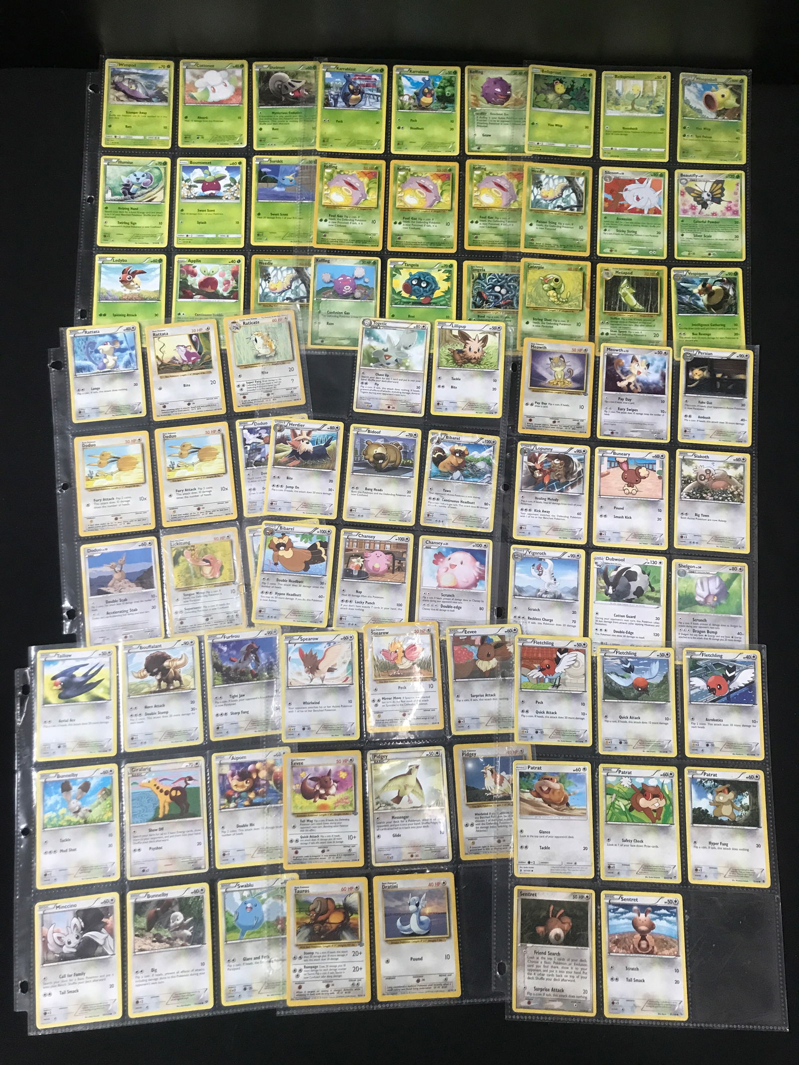 LOT OF BINDER SLEEVES WITH POKEMON TRADING CARDS (1 of 1)