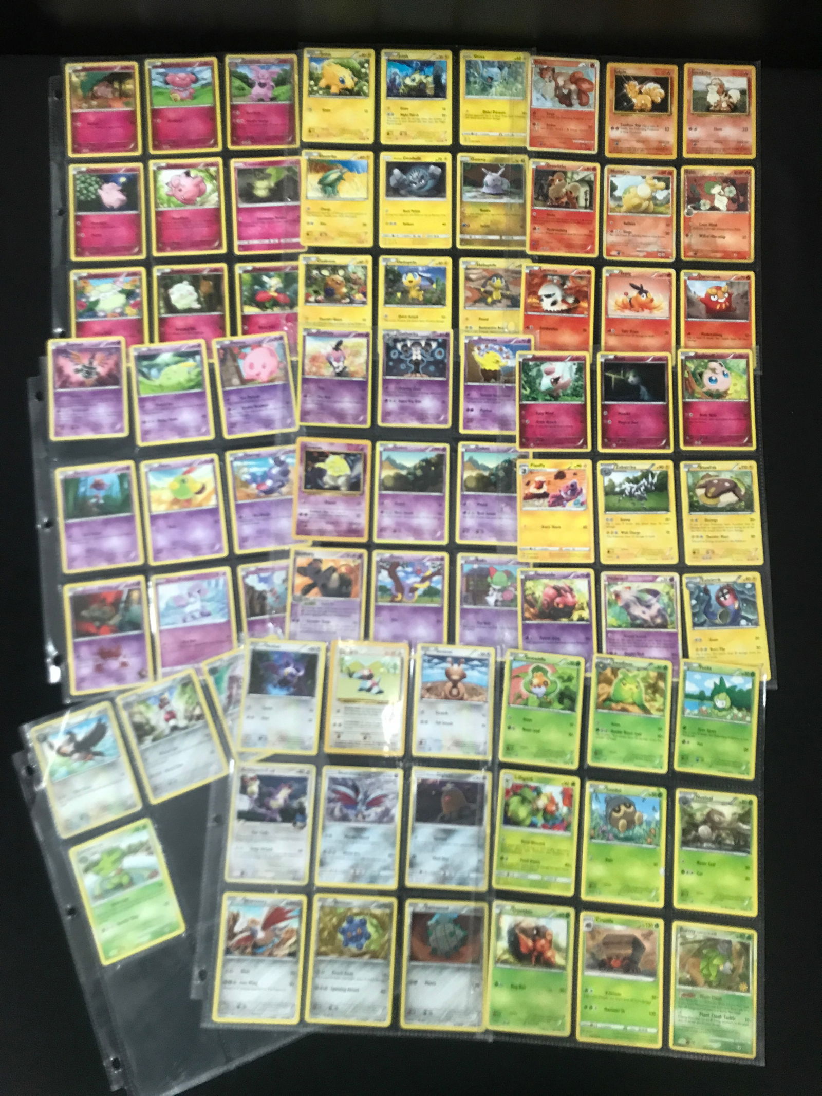 LOT OF BINDER SLEEVES WITH POKEMON TRADING CARDS (1 of 1)