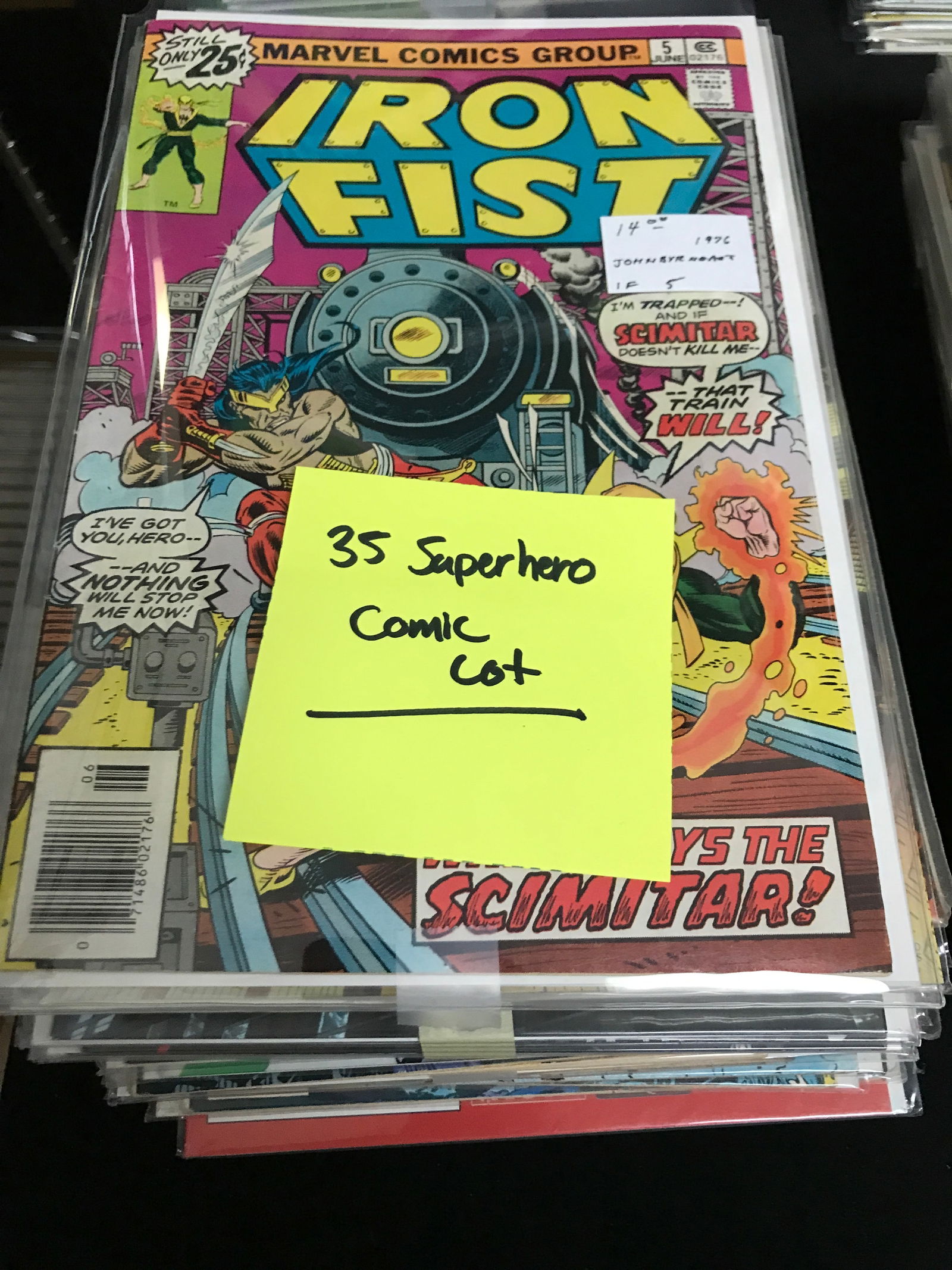 LOT OF 35 SUPERHERO COMICS (1 of 1)