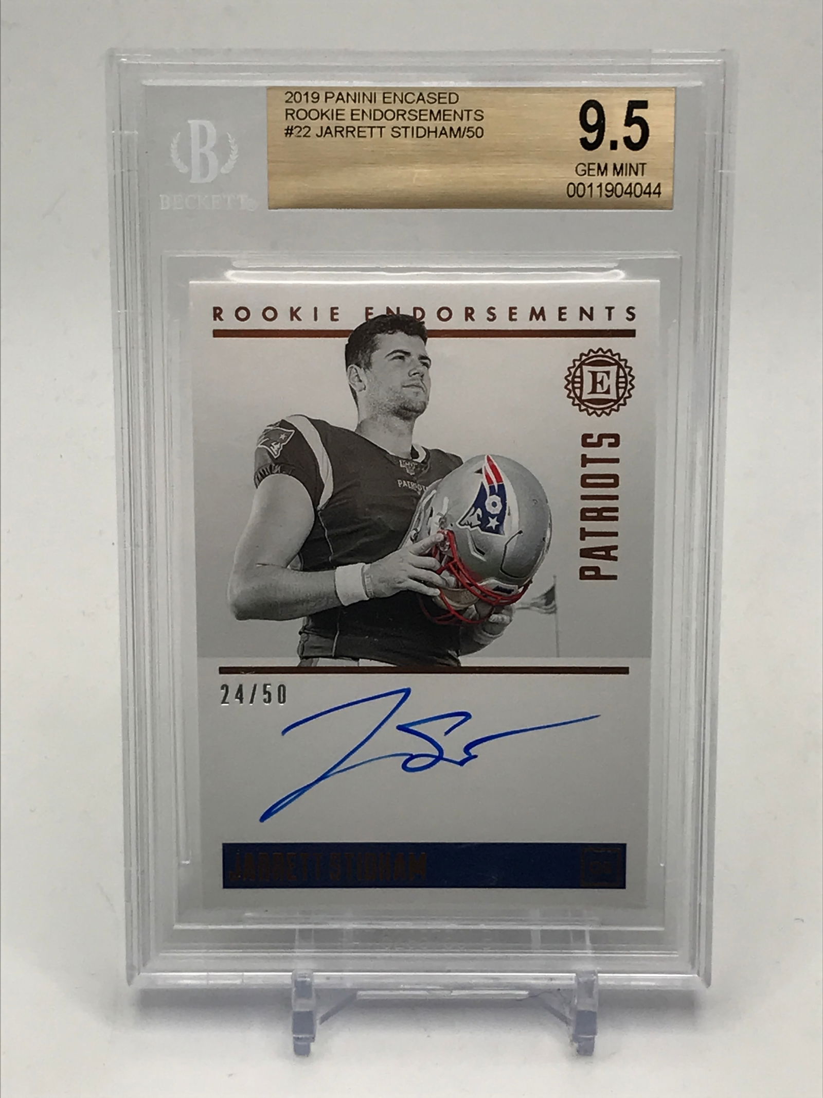 2019 PANINI ENCASED ROOKIE ENDORSEMENTS JARRETT STIDHAM SIGNED TRADING CARD - BECKETT 9.5 (1 of 2)