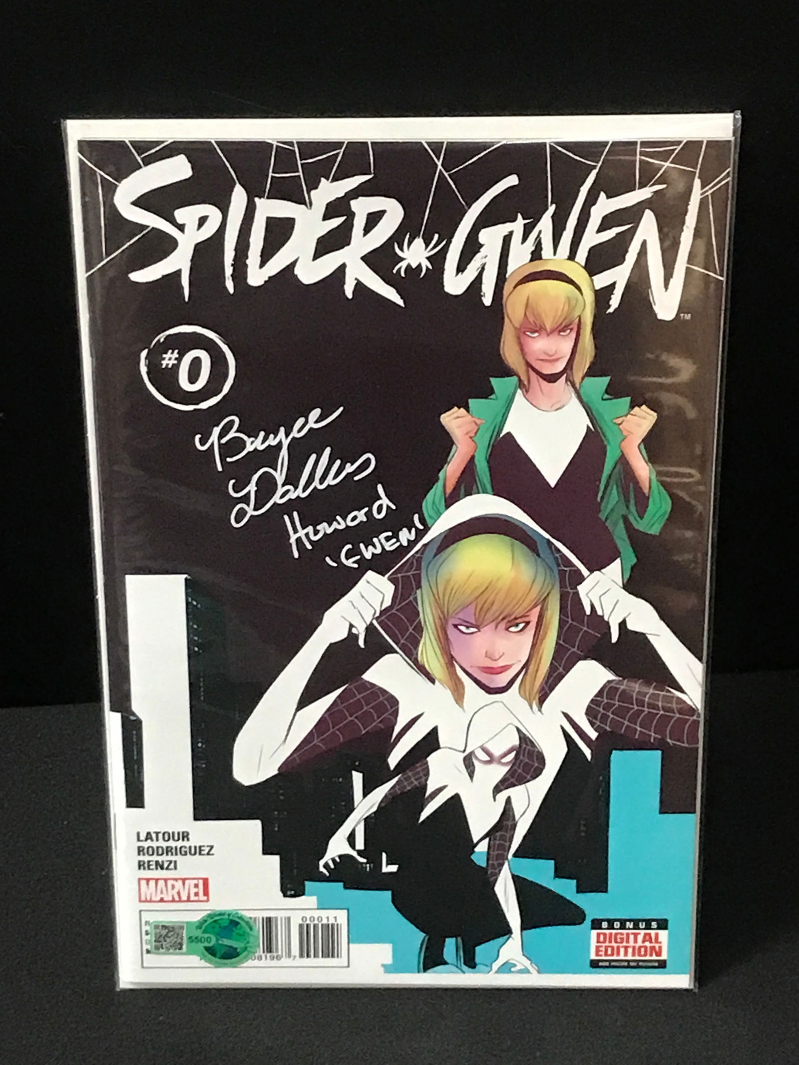 BRYCE DALLAS HOWARD SIGNED SPIDER GWEN COMIC - MARVEL COMICS WWOC COA: Prices are in Canadian dollars
