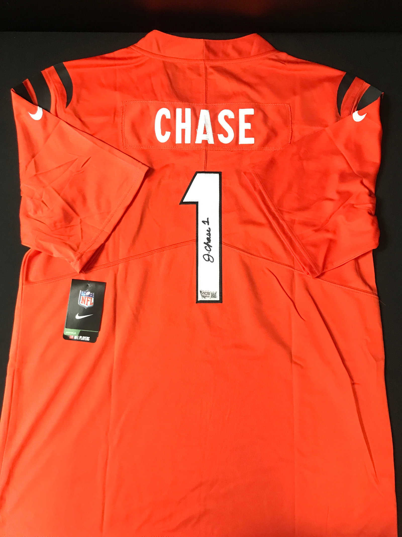 JA'MARR CHASE SIGNED CINCINATTI BENGALS CUSTOM JERSEY - ACE COA: Prices are in Canadian dollars