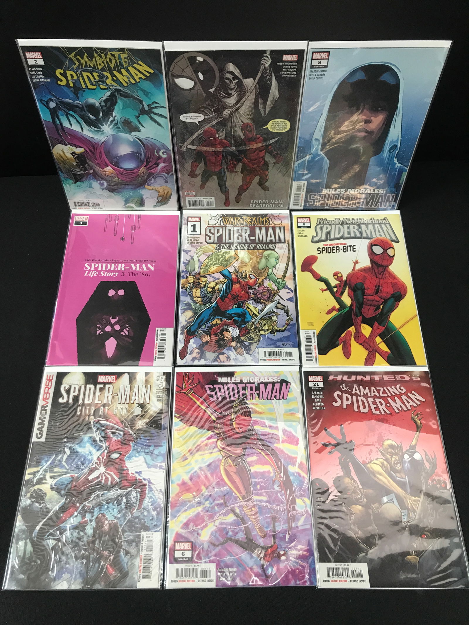 LOT OF 9 COMICS FEATURING SPIDERMAN - MARVEL COMICS (1 of 1)