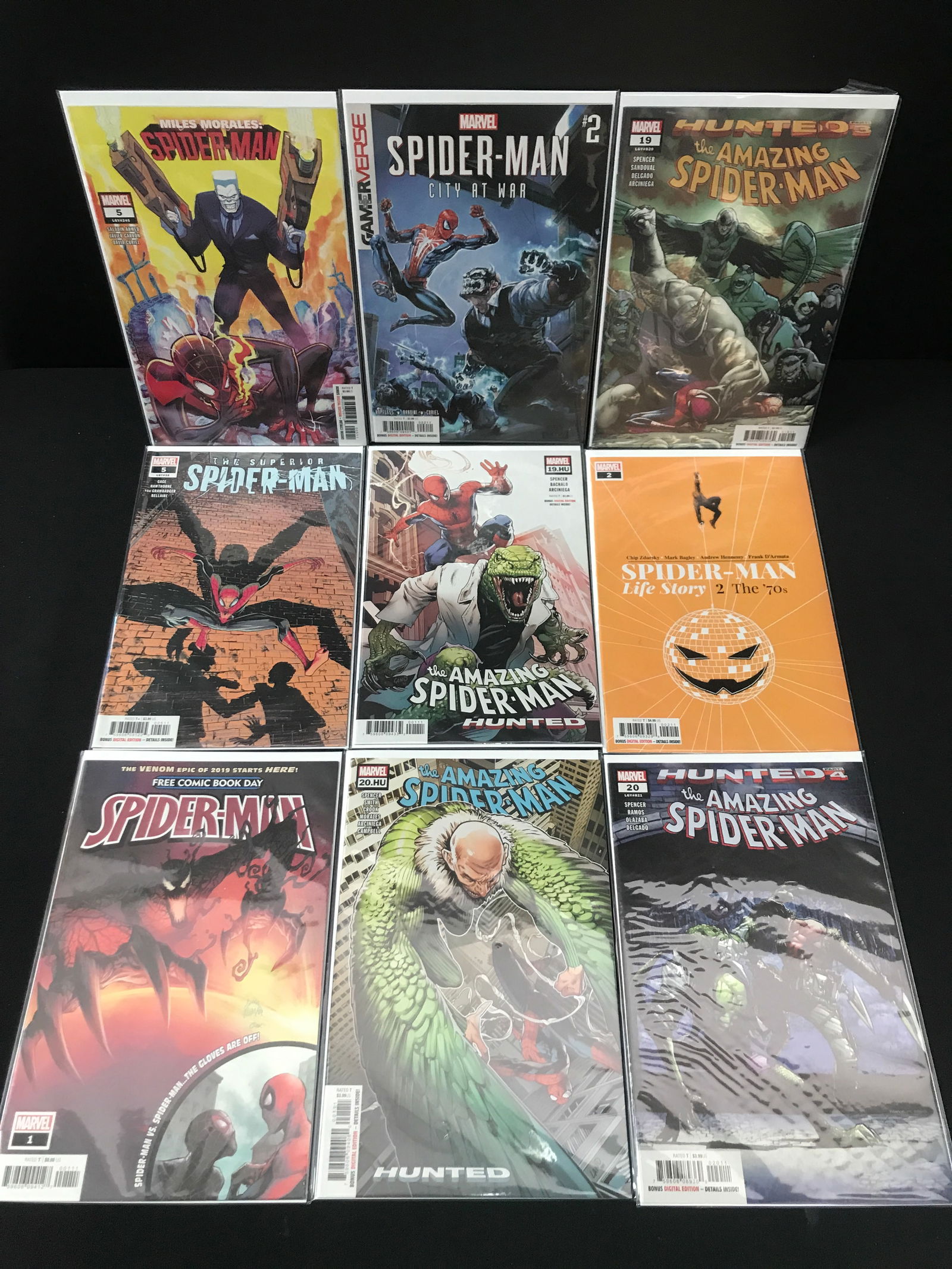 LOT OF 9 COMICS FEATURING SPIDERMAN - MARVEL COMICS (1 of 1)