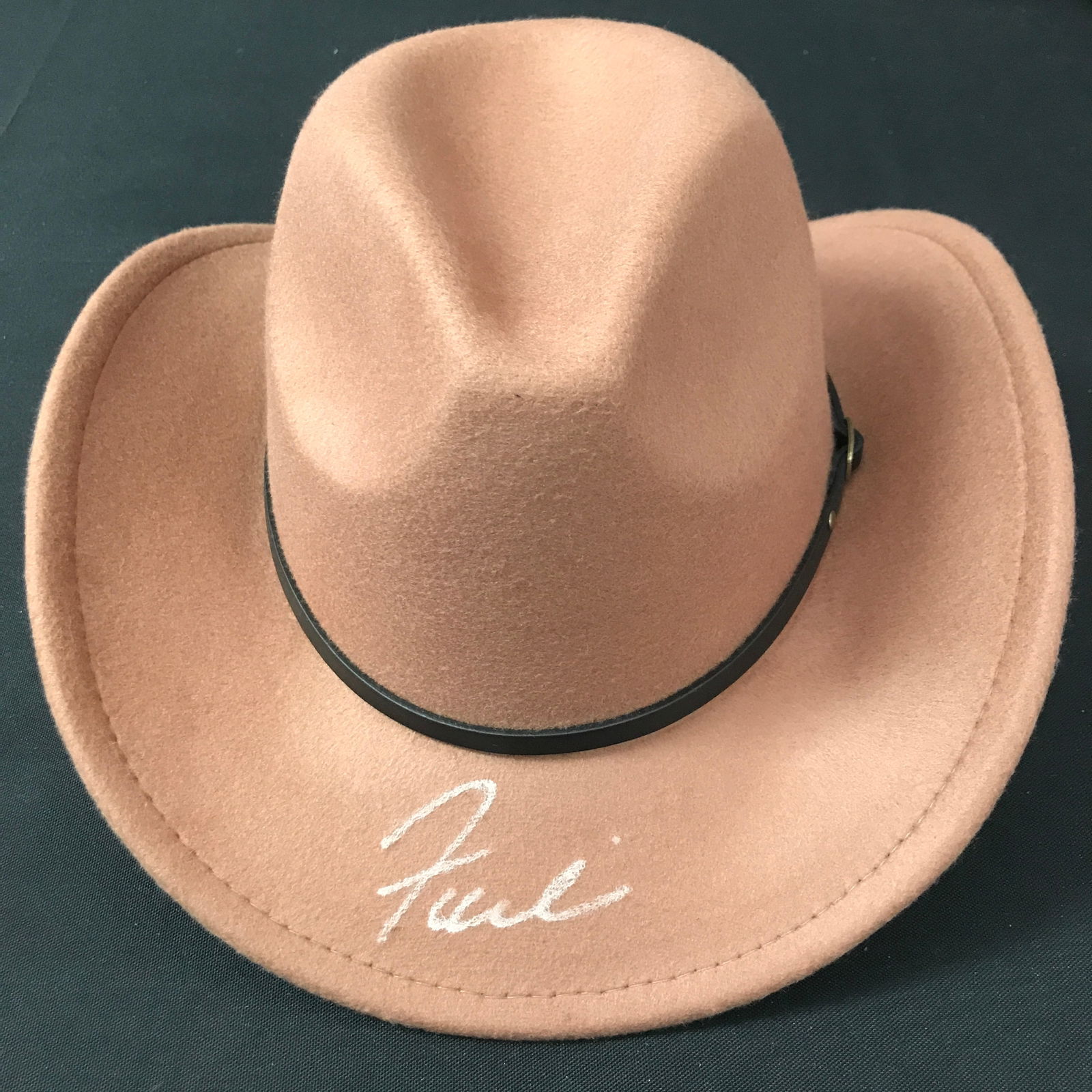 FAITH HILL SIGNED 1883 COWBOY HAT (KB COA): Prices are in Canadian dollars