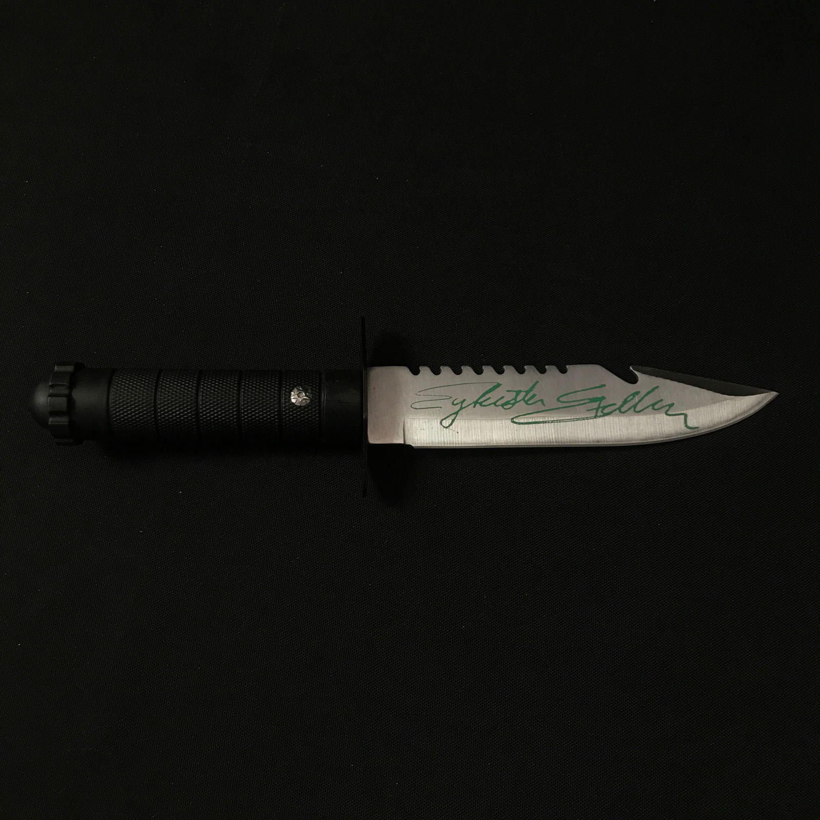 SYLVESTER STALLONE SIGNED PROP KNIFE (CELEBRITY COA) (1 of 2)