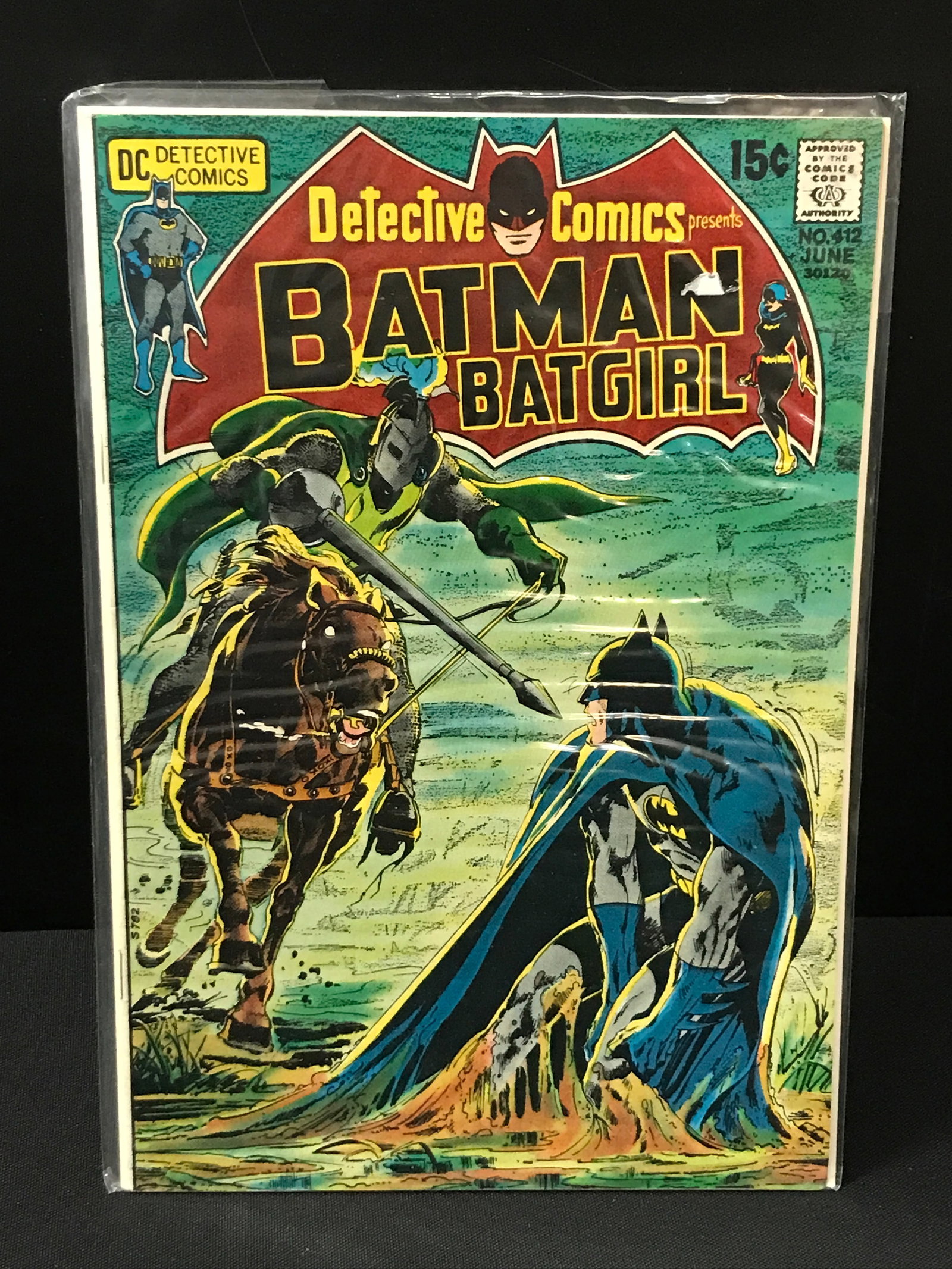 DETECTIVE COMICS #412 - DC COMICS: Prices are in Canadian dollars